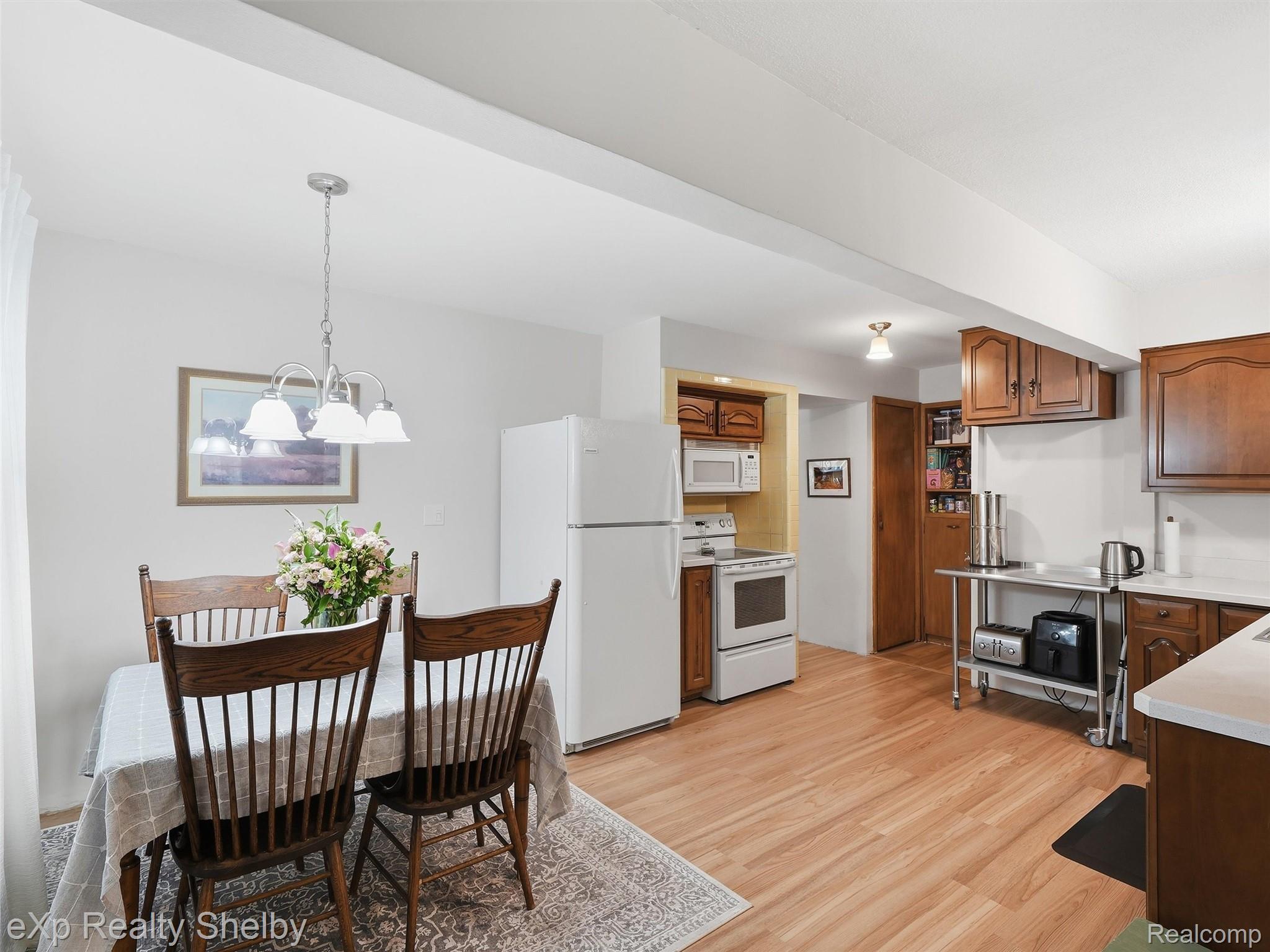920 W Gardenia Avenue Property Photo 22