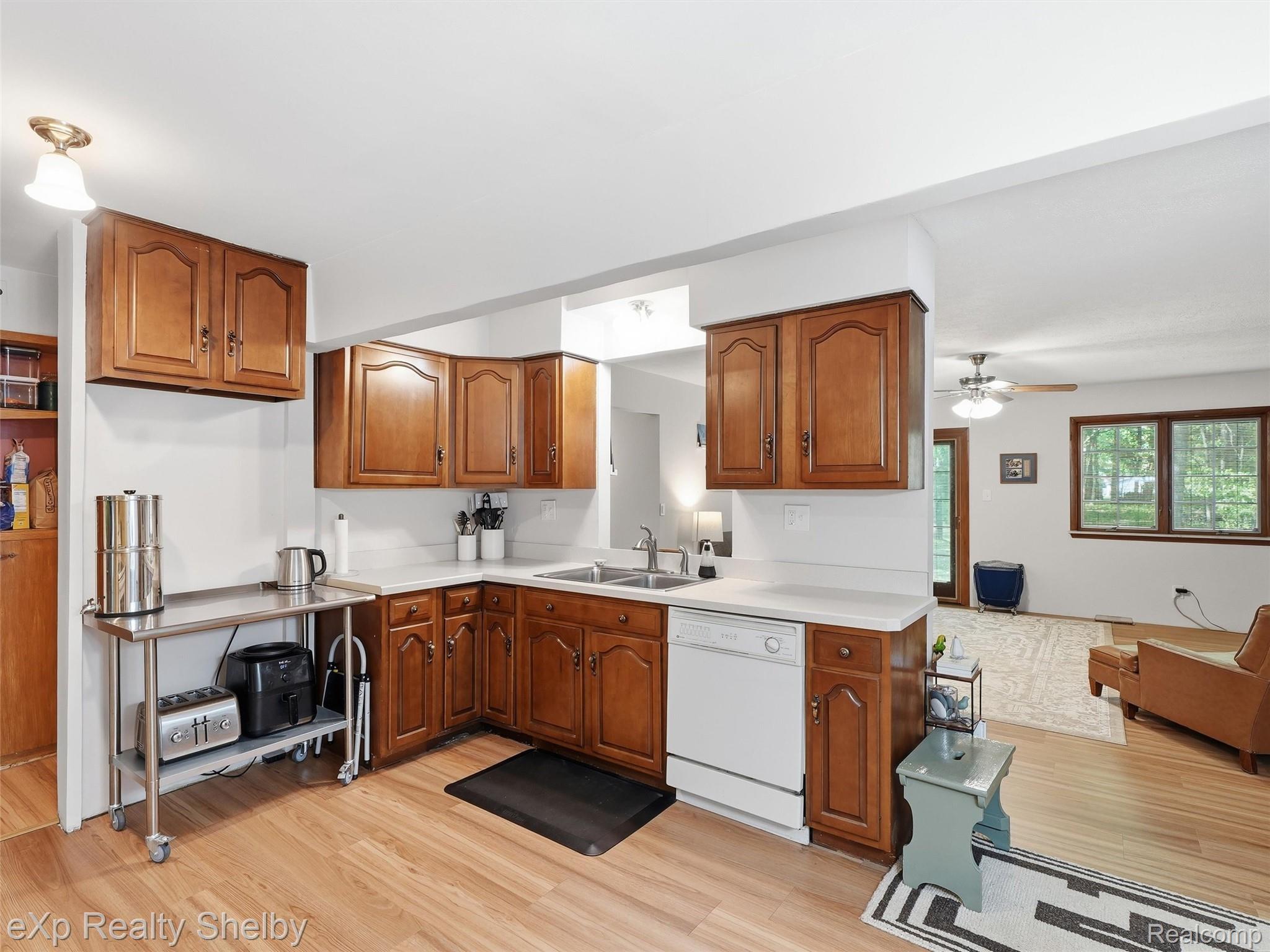 920 W Gardenia Avenue Property Photo 24