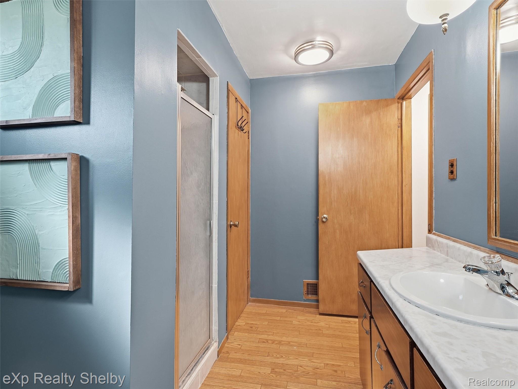 920 W Gardenia Avenue Property Photo 31