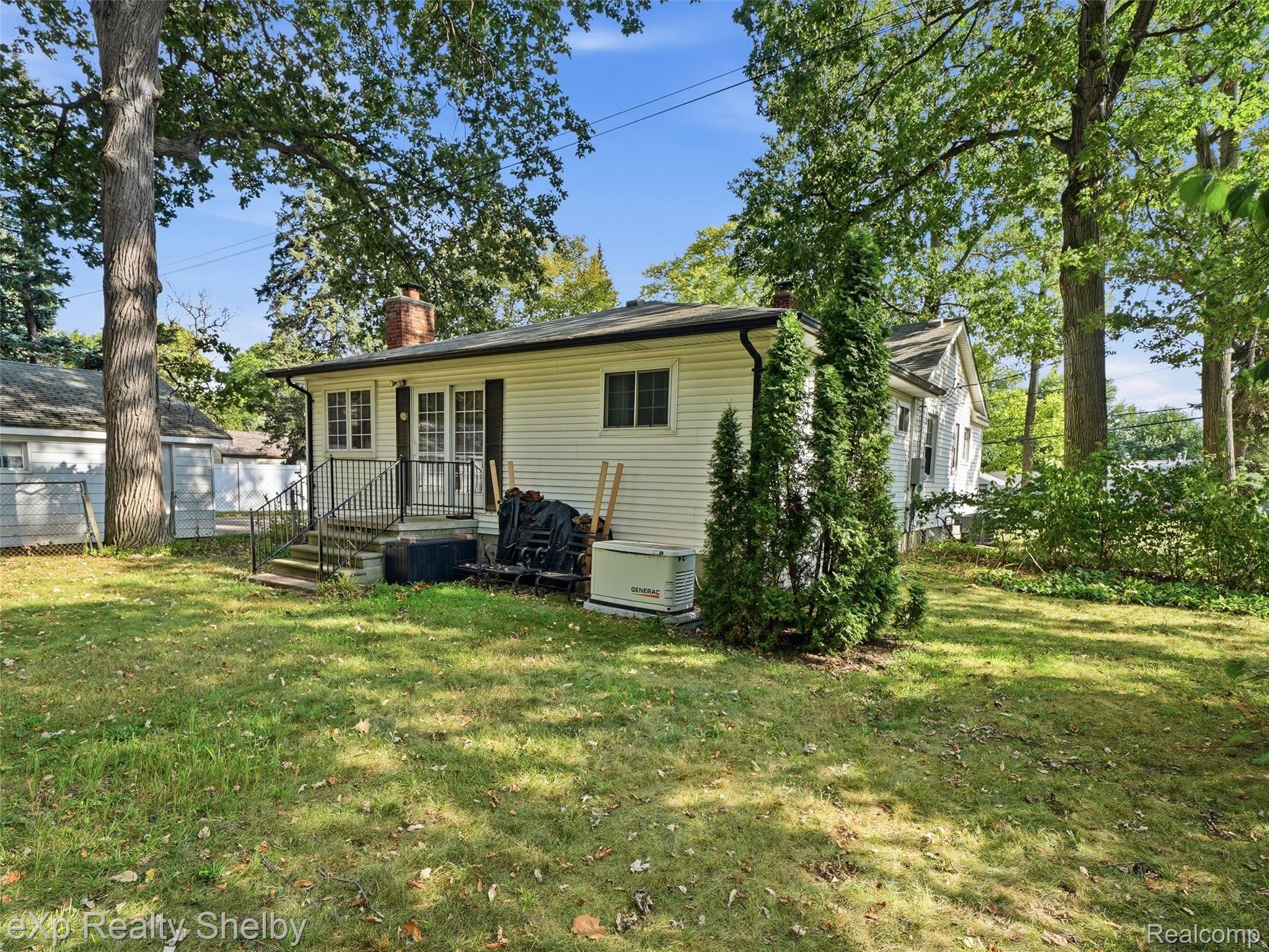 920 W Gardenia Avenue Property Photo 47