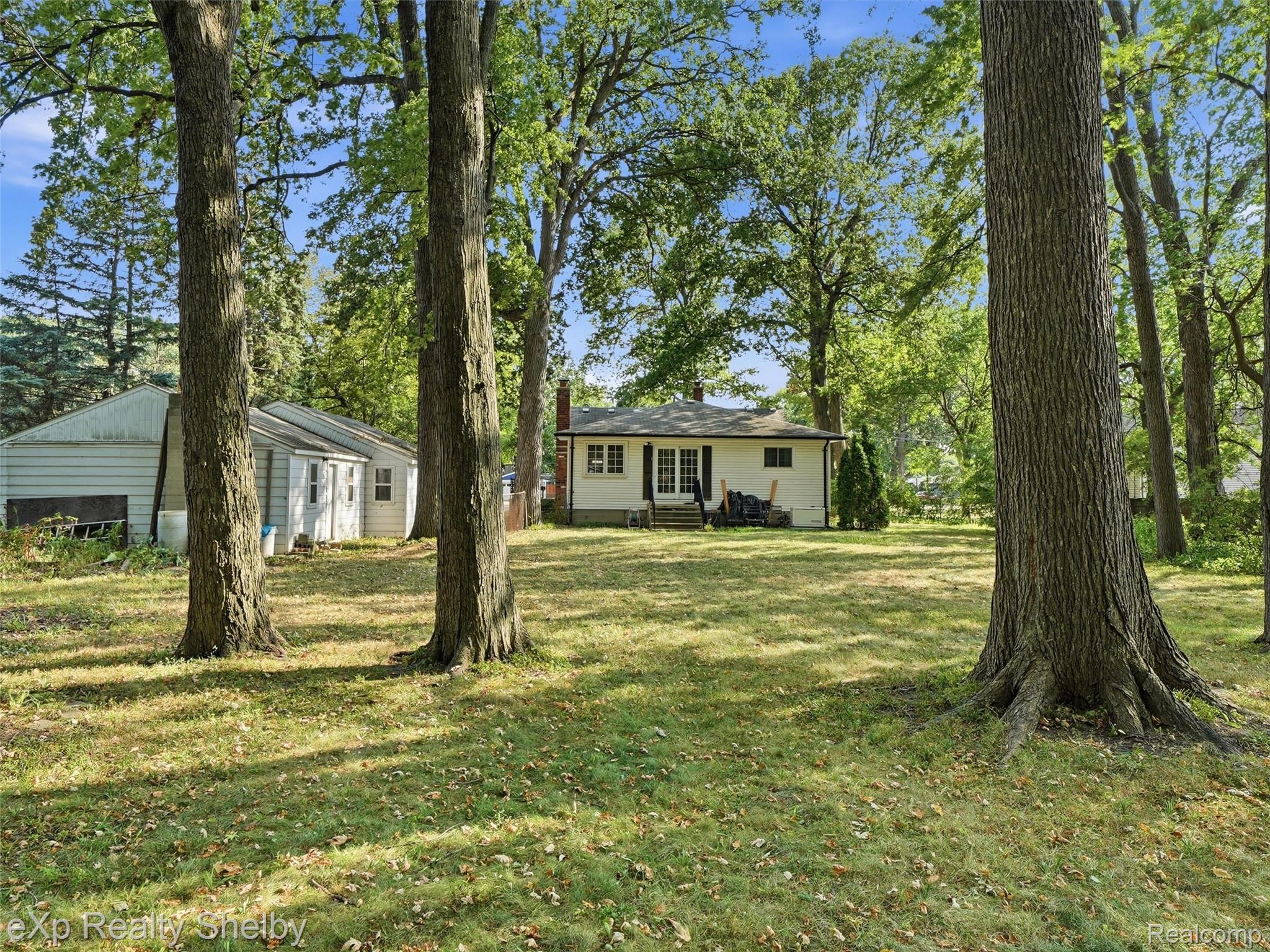 920 W Gardenia Avenue Property Photo 50