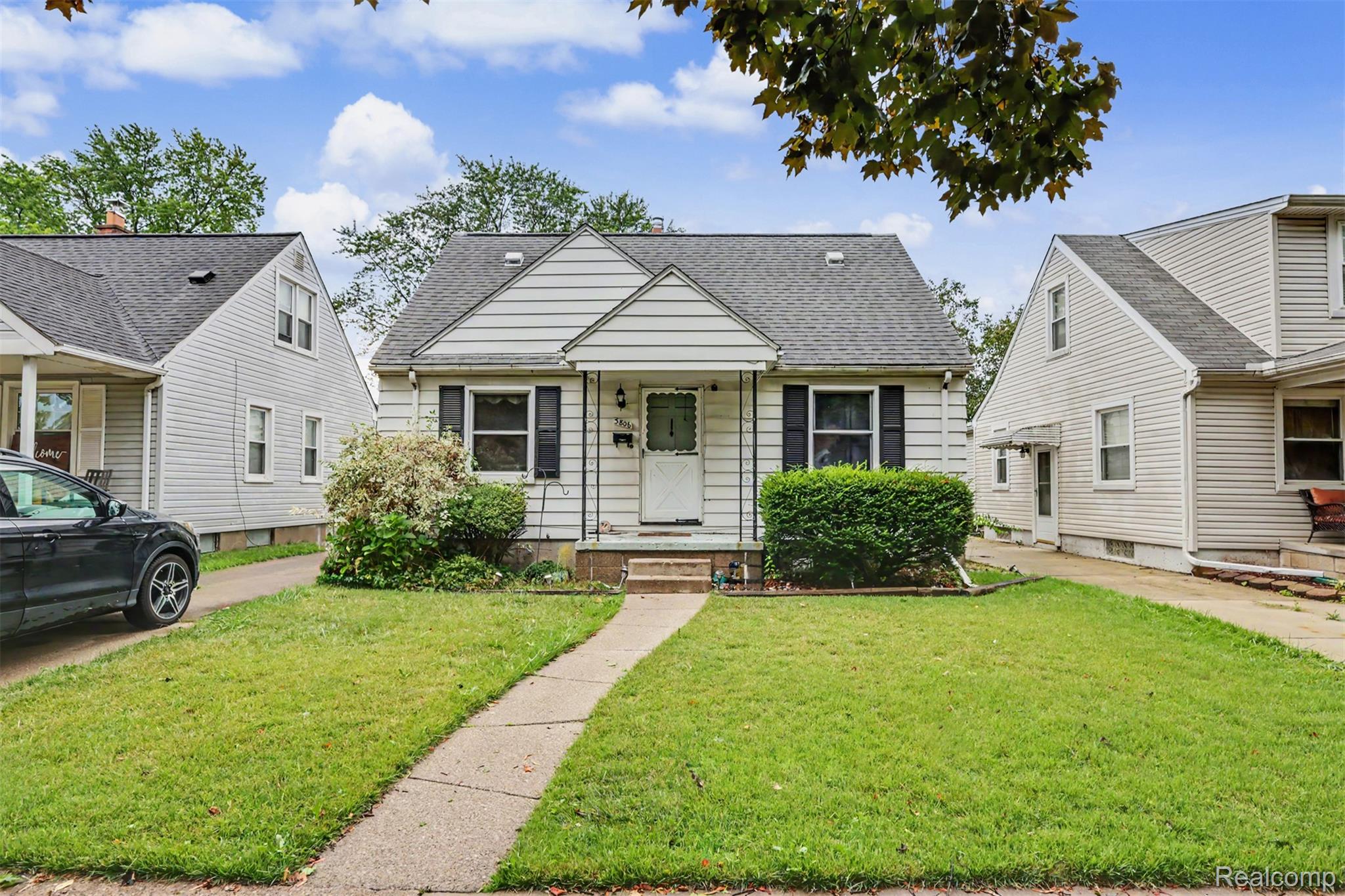 3806 Williams Street Property Photo 1
