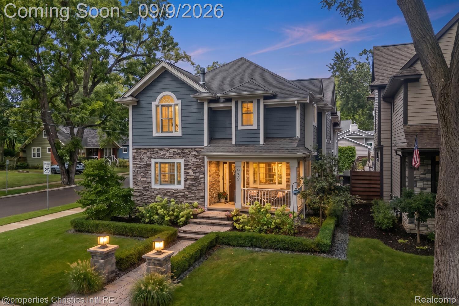 932 Roselawn Drive Property Photo 1
