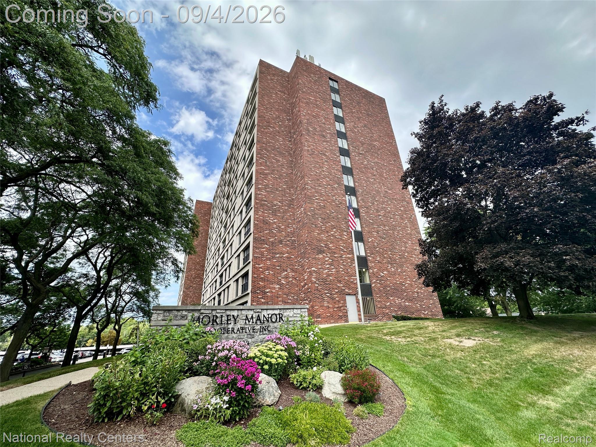 21800 Morley Avenue 808 Property Photo 1