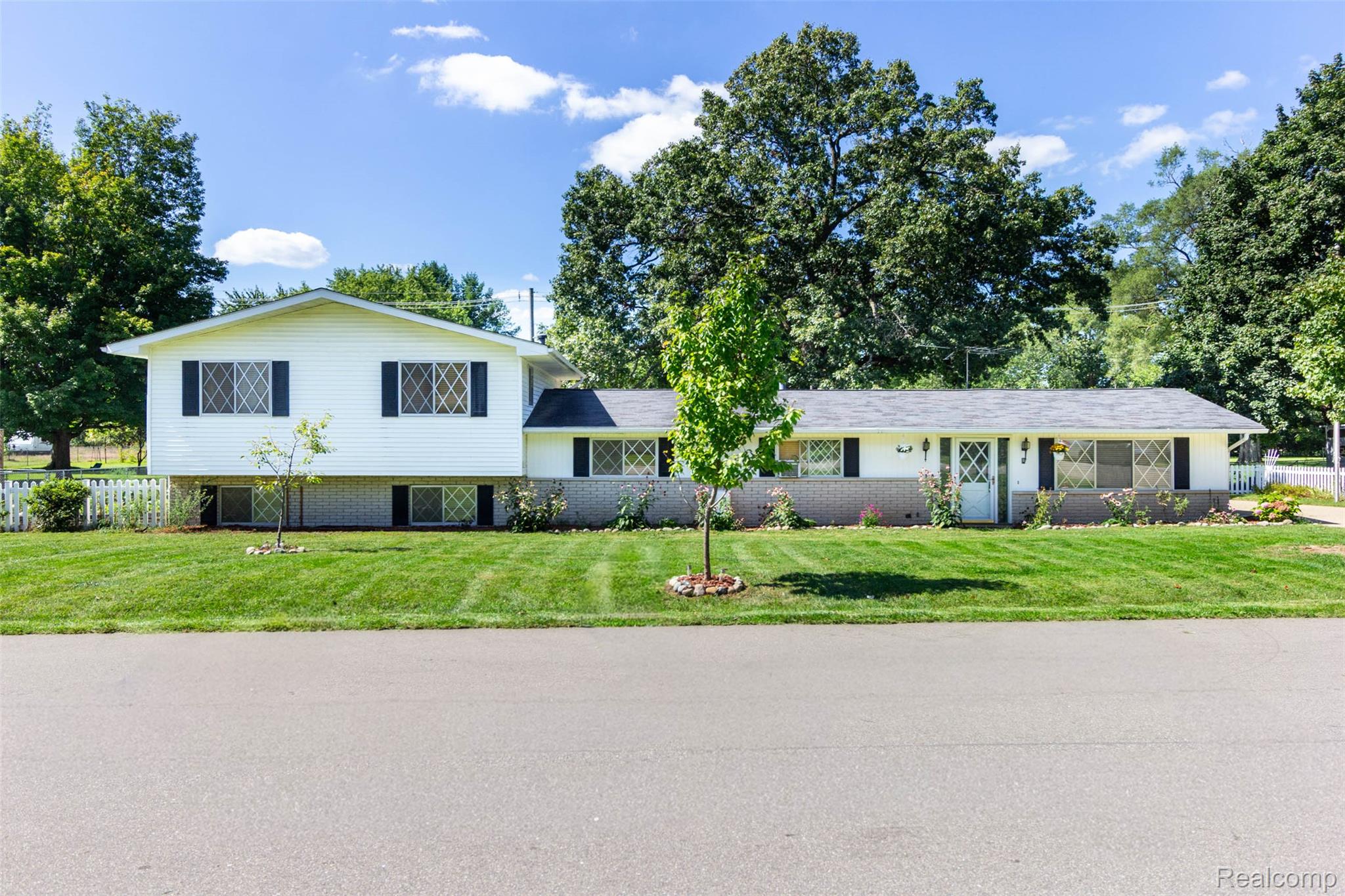 2750 Frankson Avenue Property Photo 1