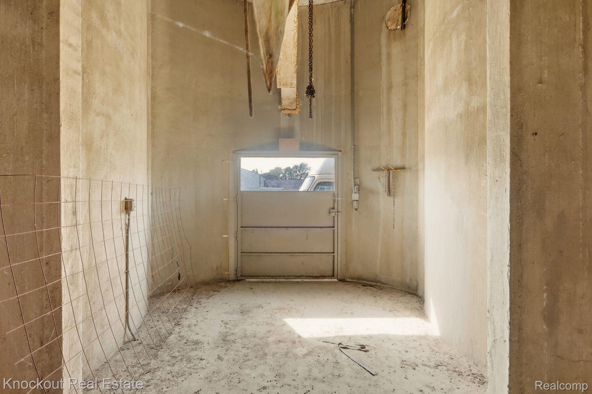 650 E Woodworth Street Property Photo 19