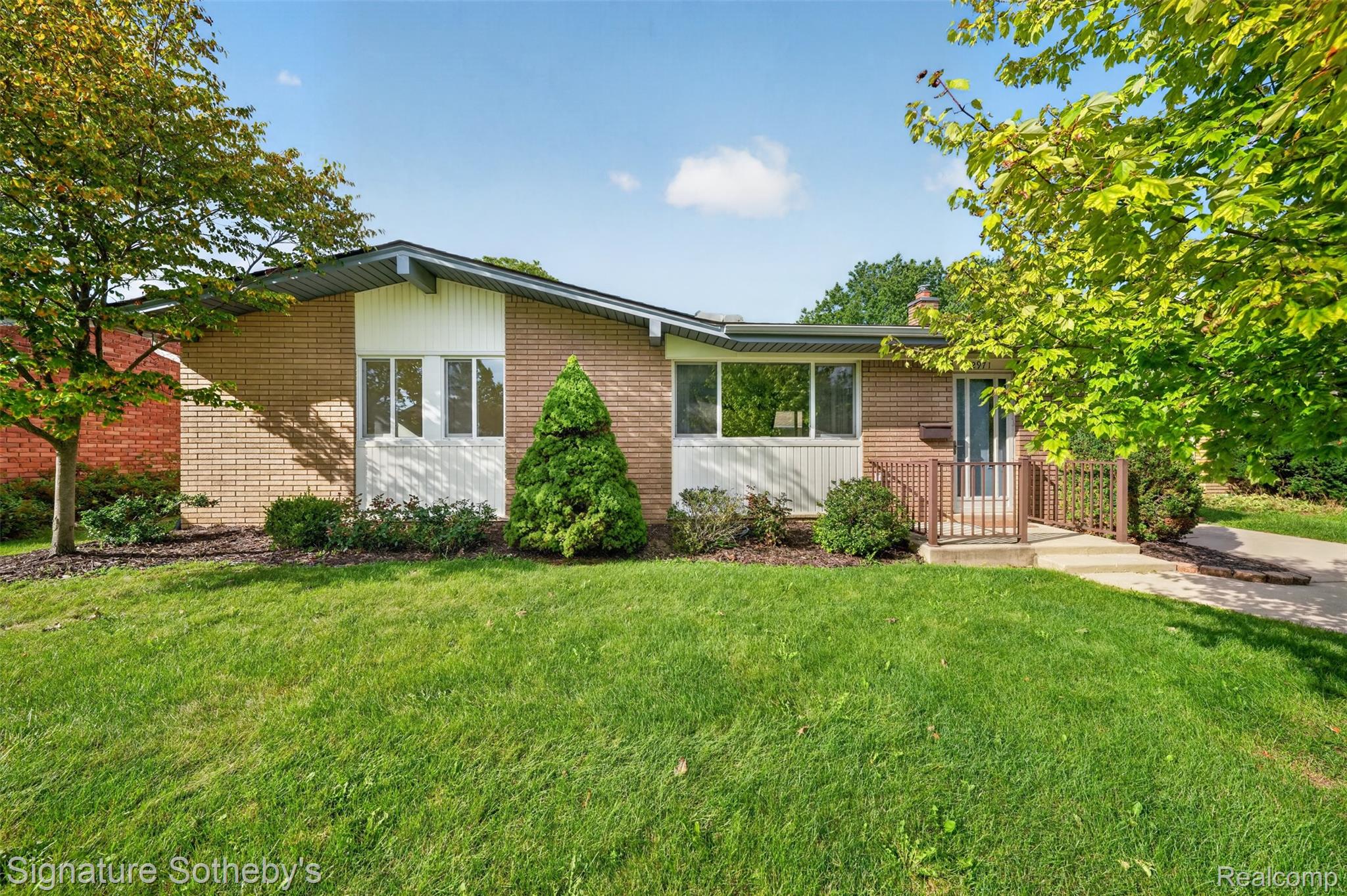 2971 Briarcliff Street Property Photo 1
