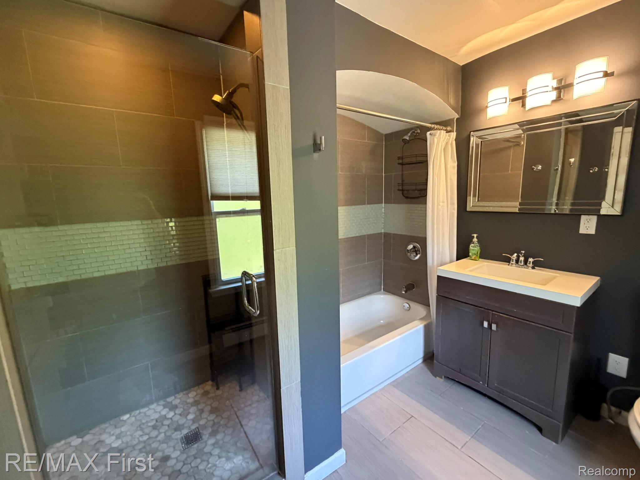 1349 Devonshire Road Property Photo 18