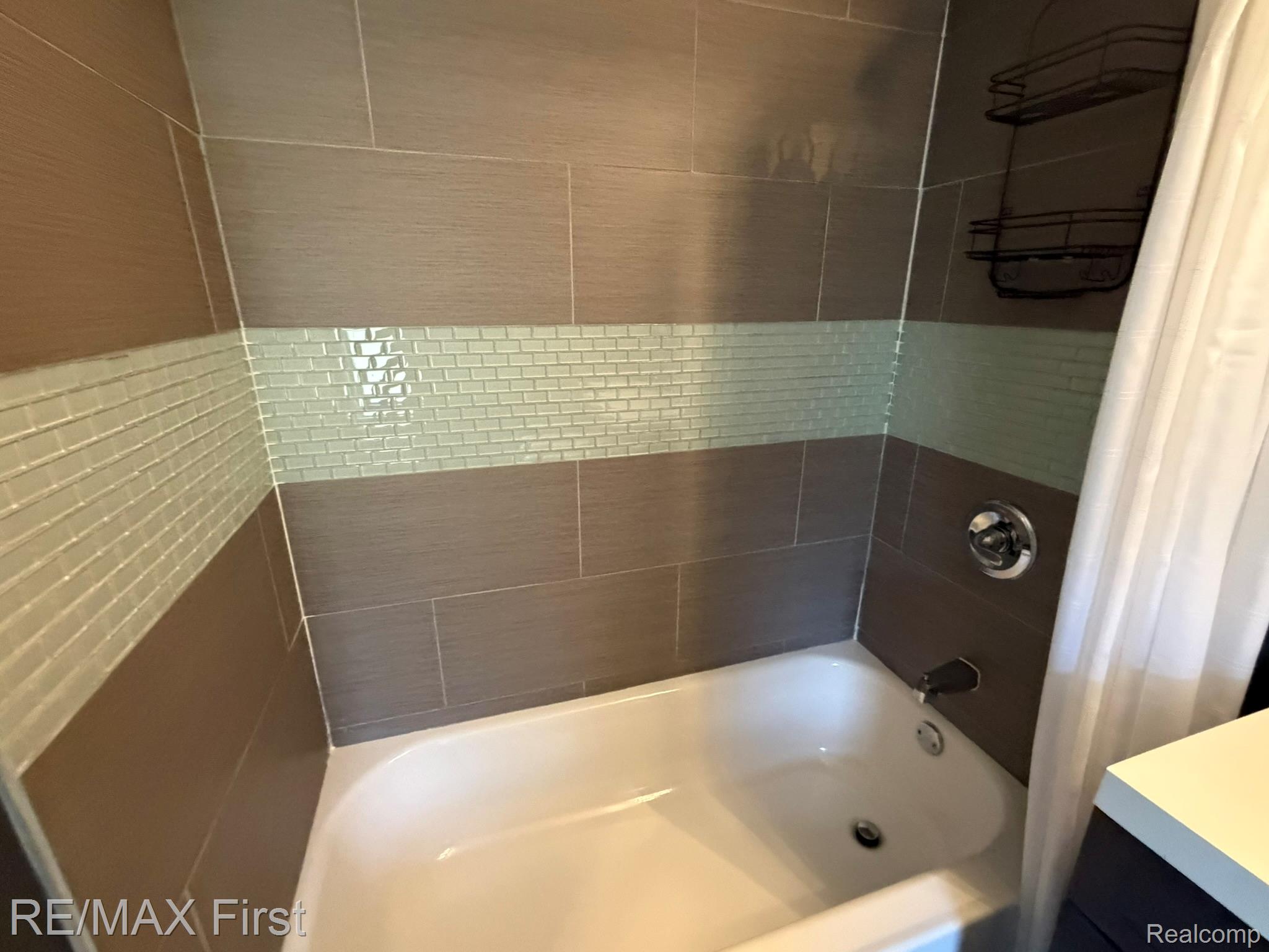 1349 Devonshire Road Property Photo 19