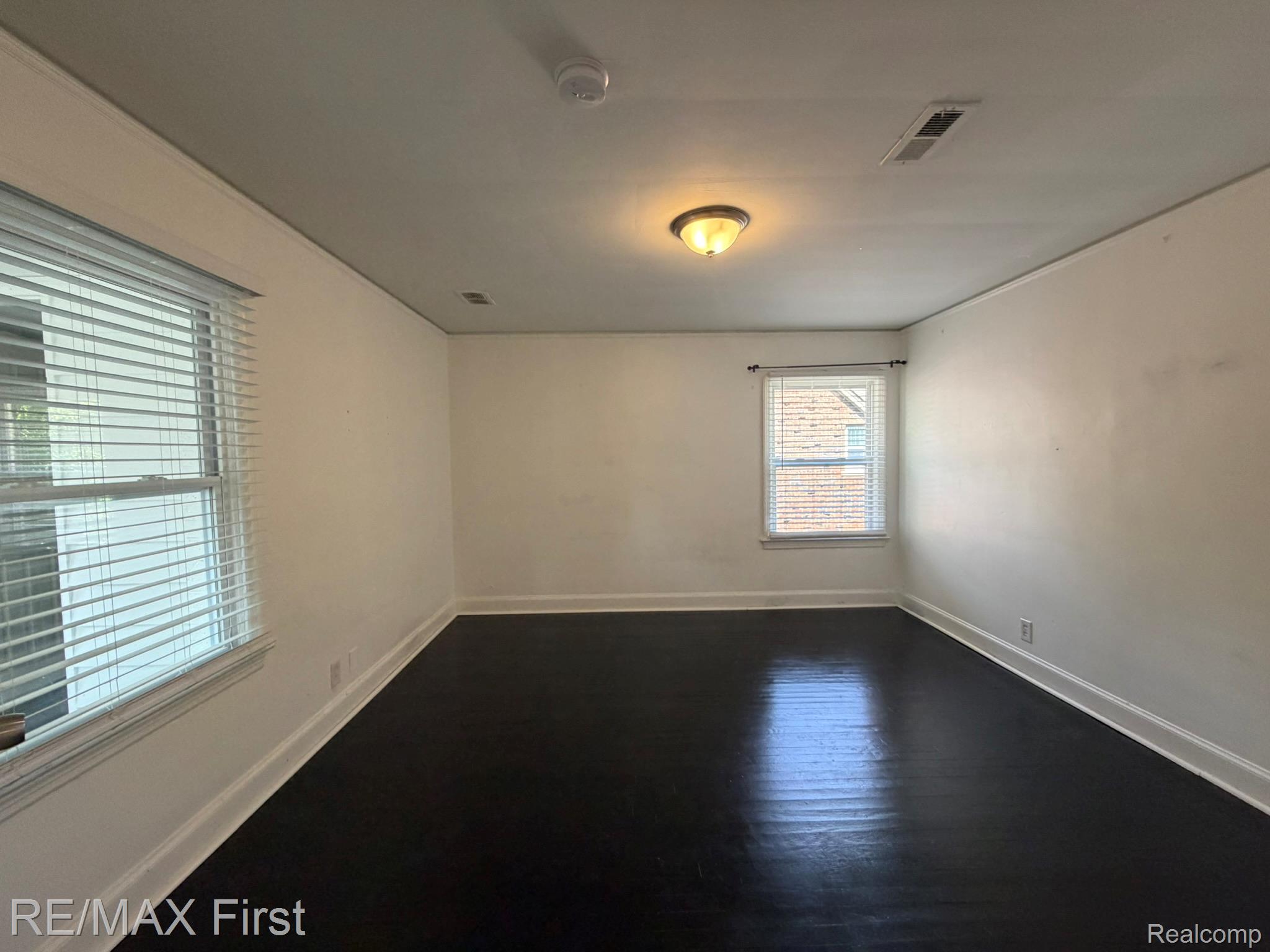 1349 Devonshire Road Property Photo 21