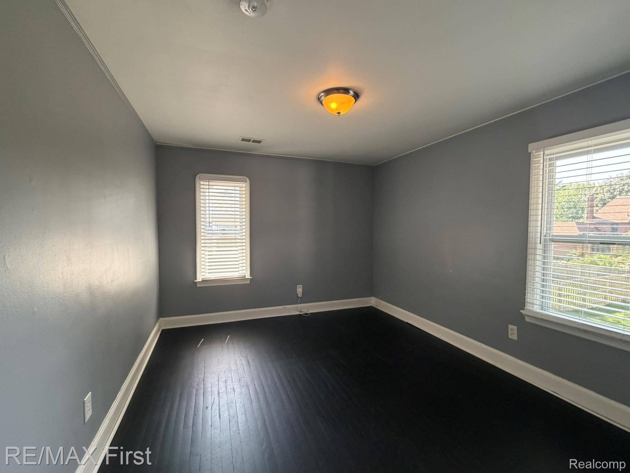 1349 Devonshire Road Property Photo 26