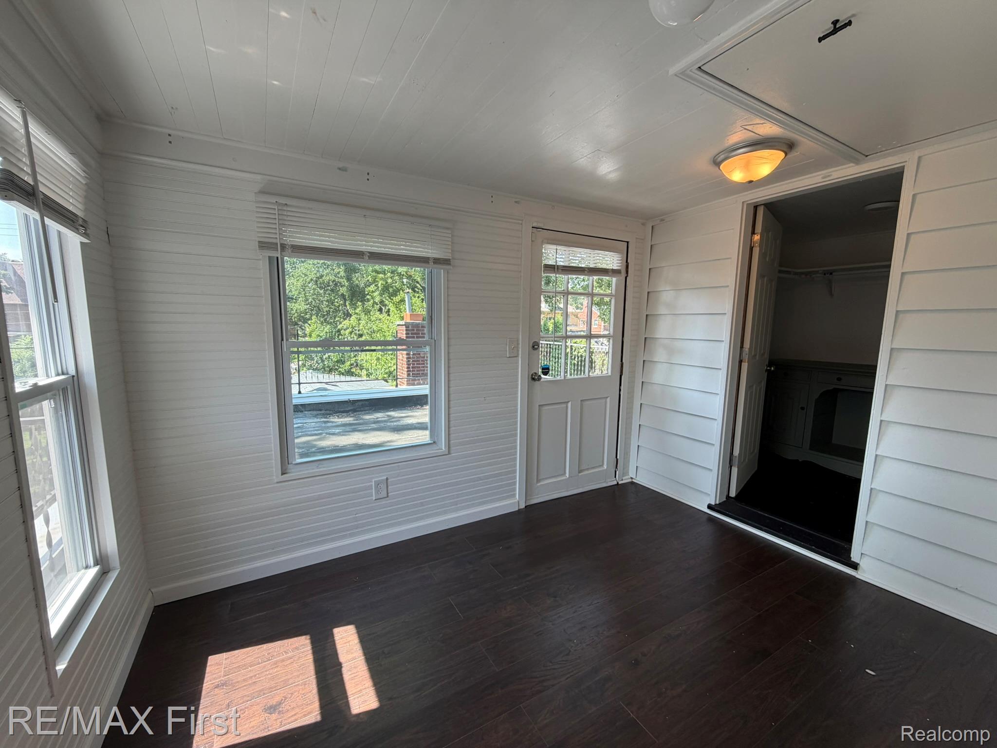 1349 Devonshire Road Property Photo 27