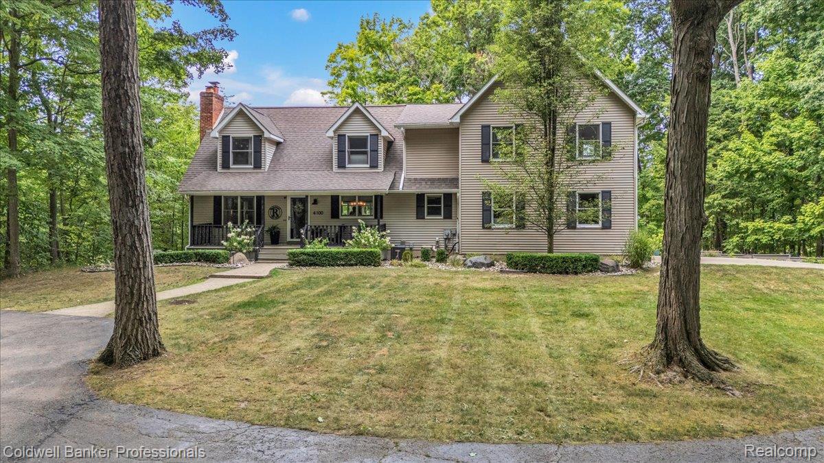 4100 Waterland W Drive Property Photo 1