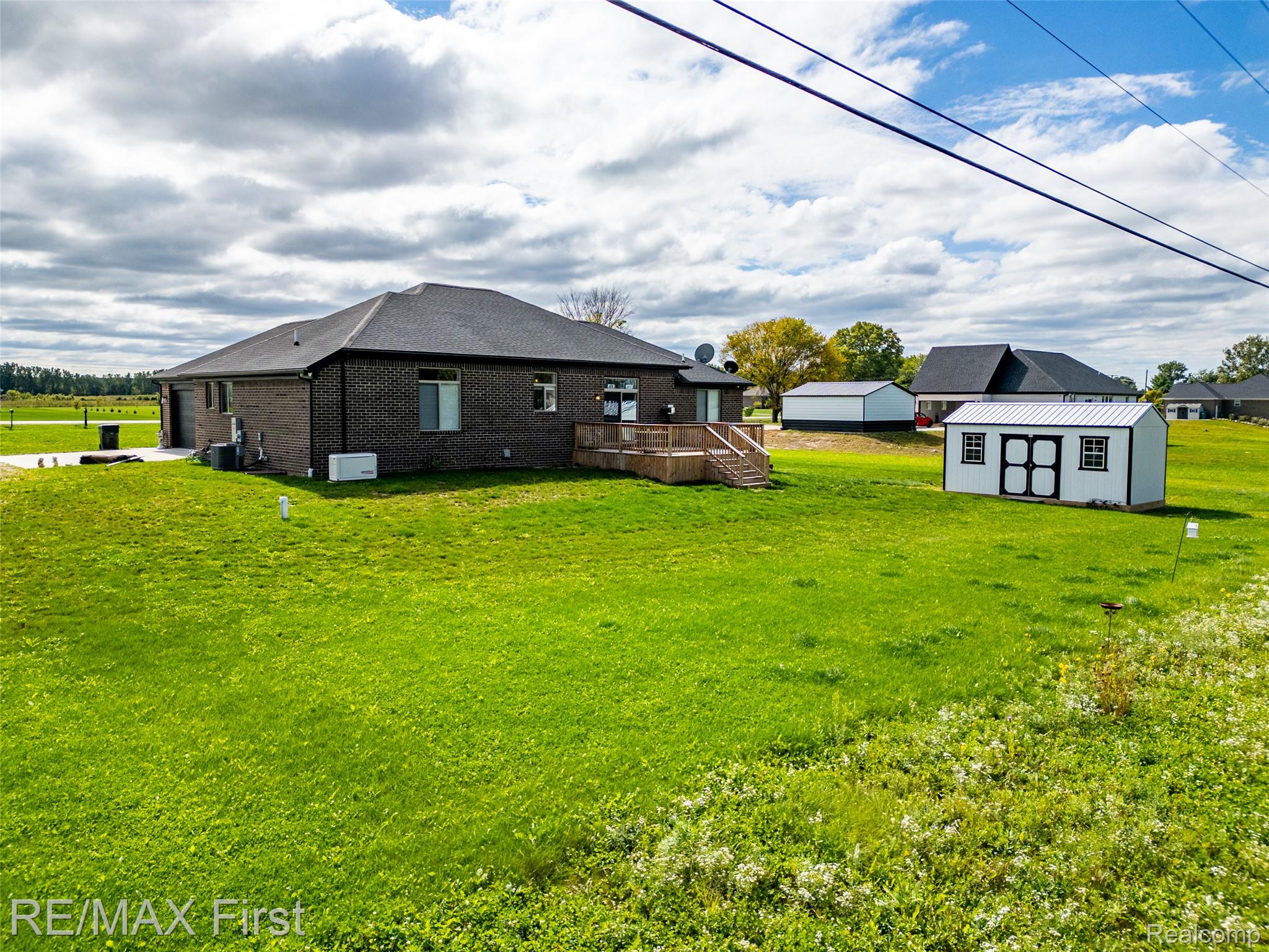 7065 Dryden Road Property Photo 4