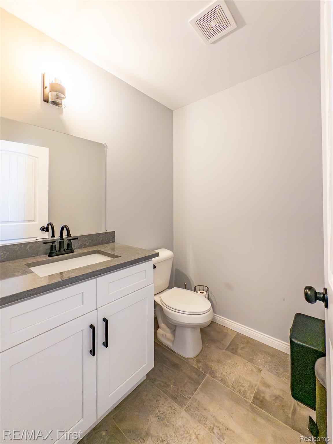 7065 Dryden Road Property Photo 33