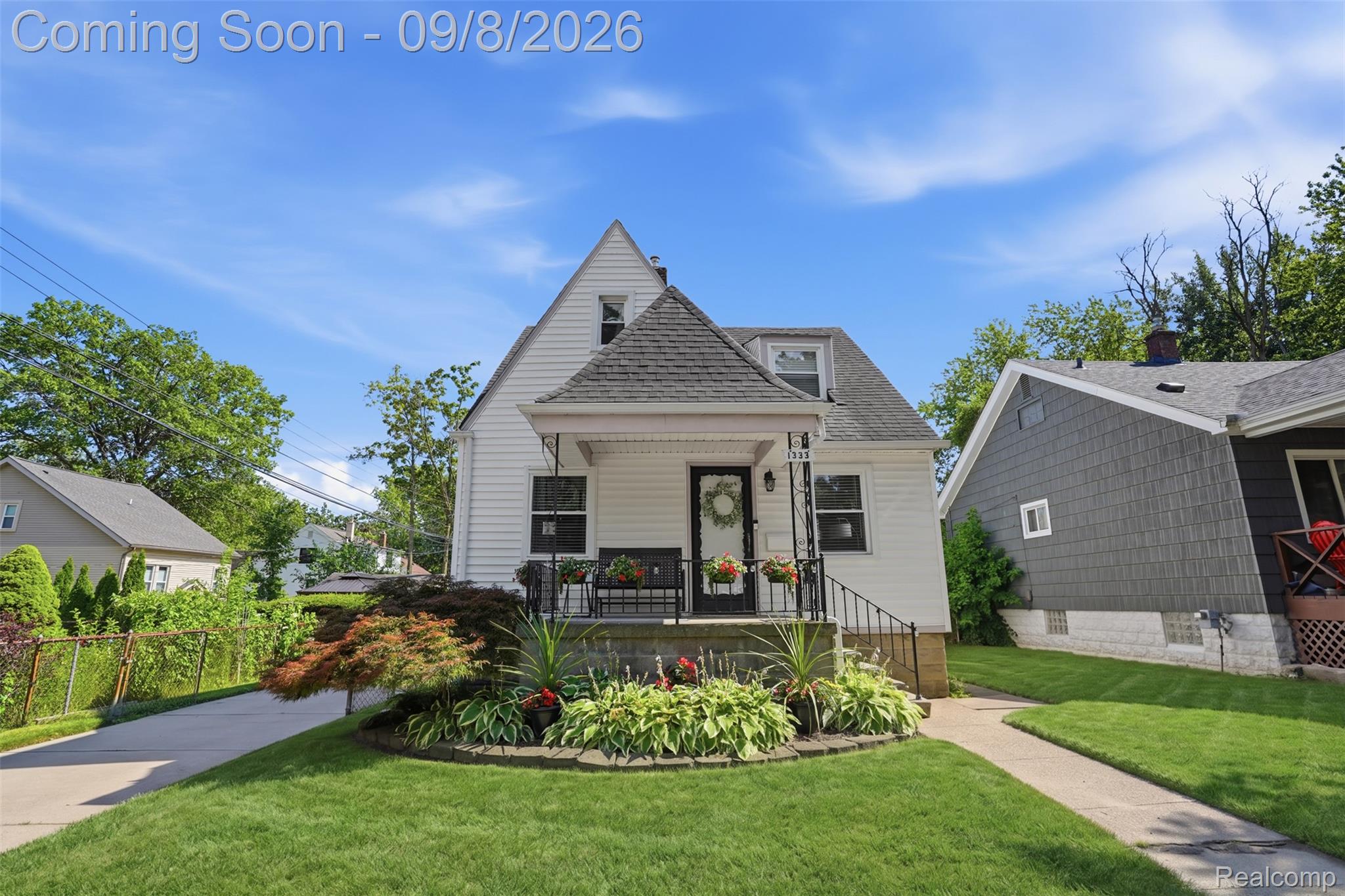 1333 Fox Street Property Photo 1