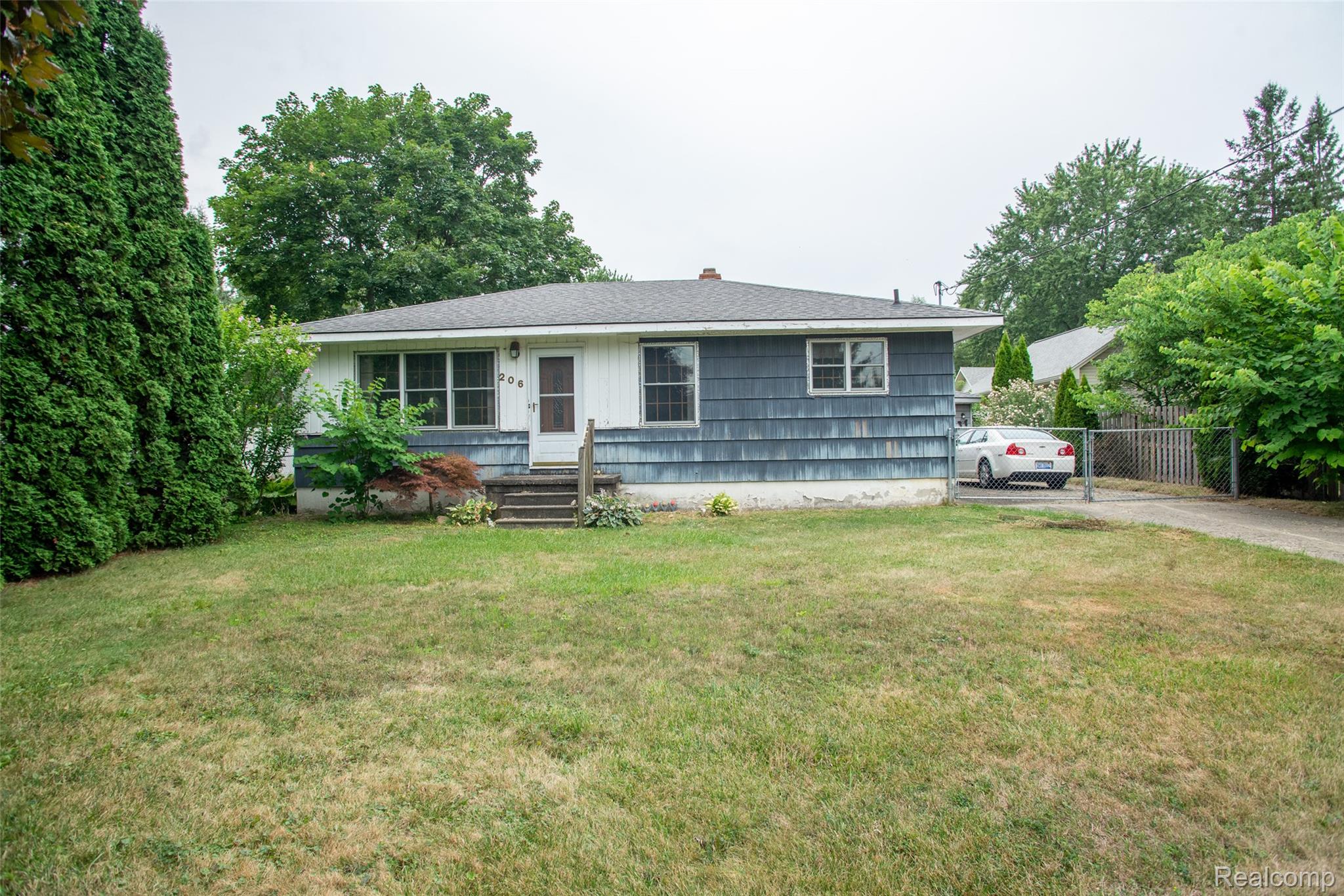 206 Coleman Drive Property Photo 1