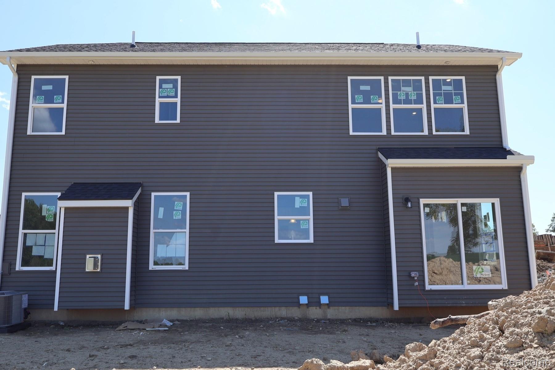 27111 Gallop Way Property Photo 2