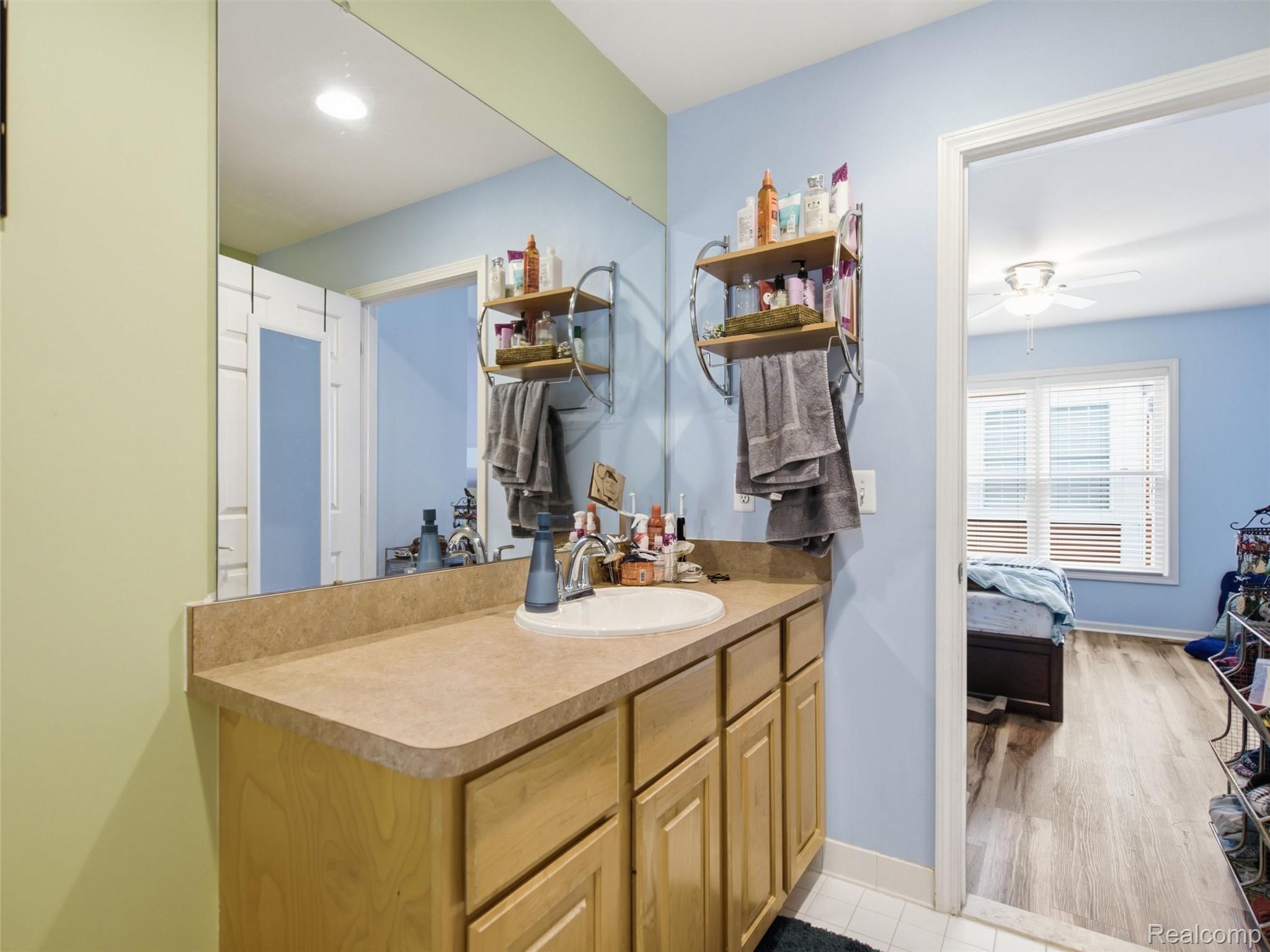 43137 Emerson Way Property Photo 21
