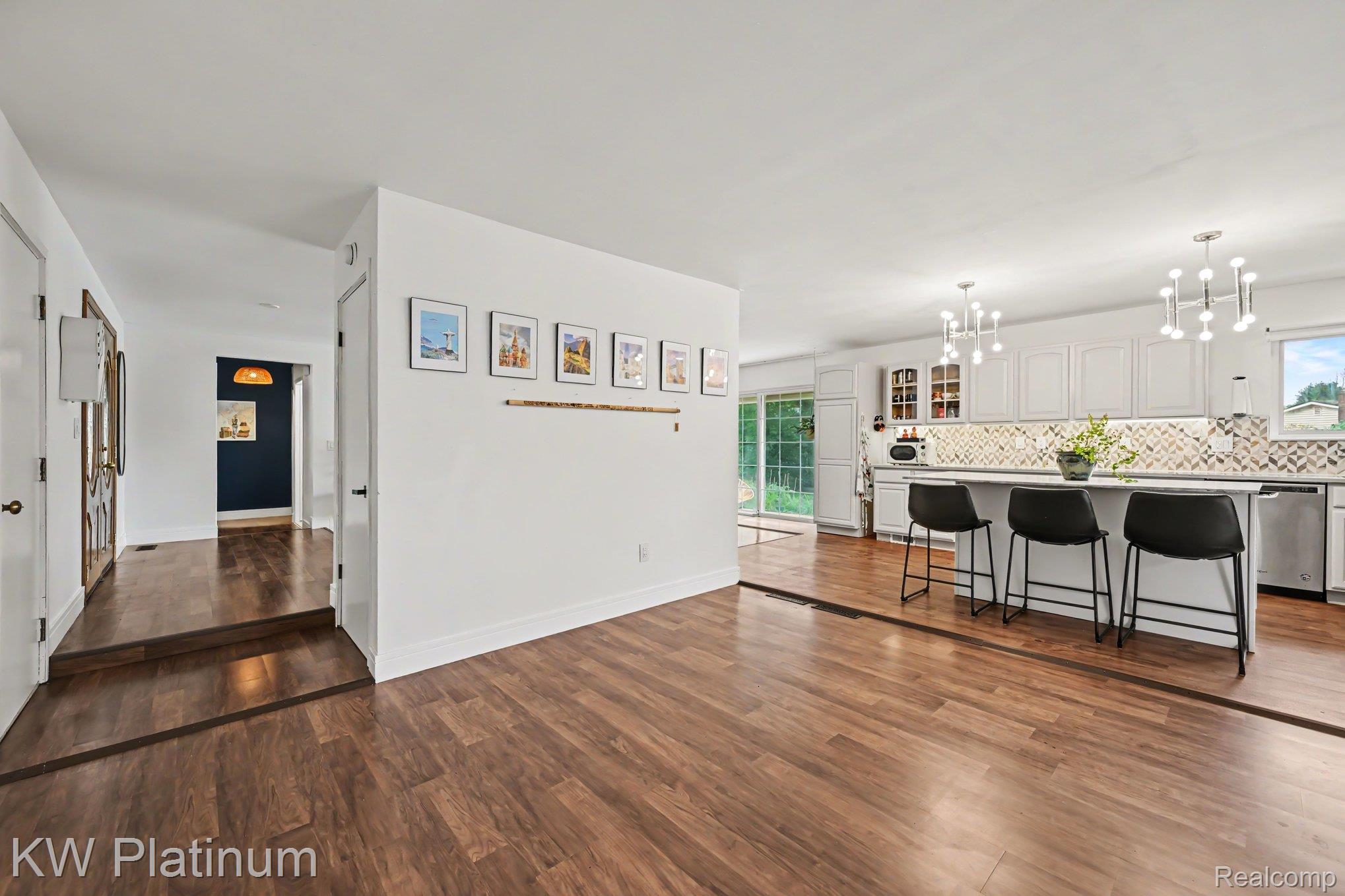 43957 Southampton Drive Property Photo 14