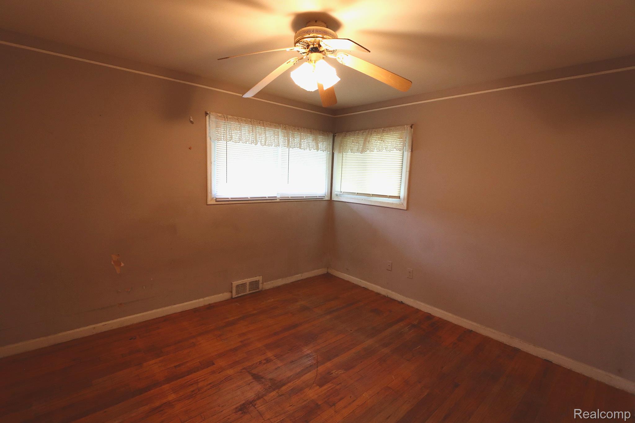 18317 Dalby Property Photo 28