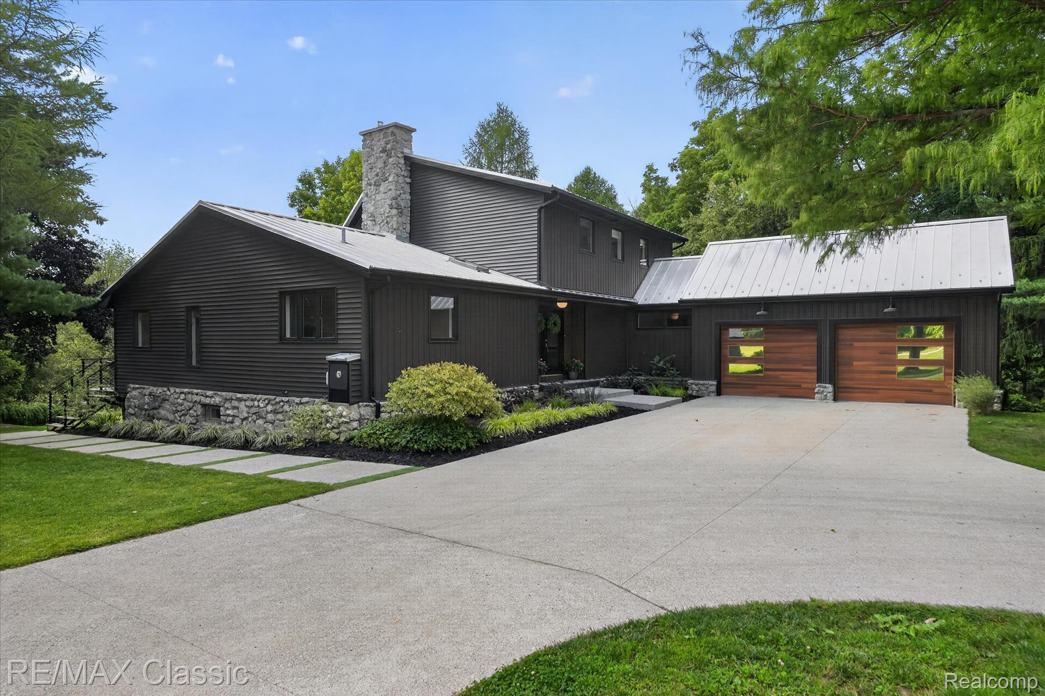 1030 Kurtz Road Property Photo 1