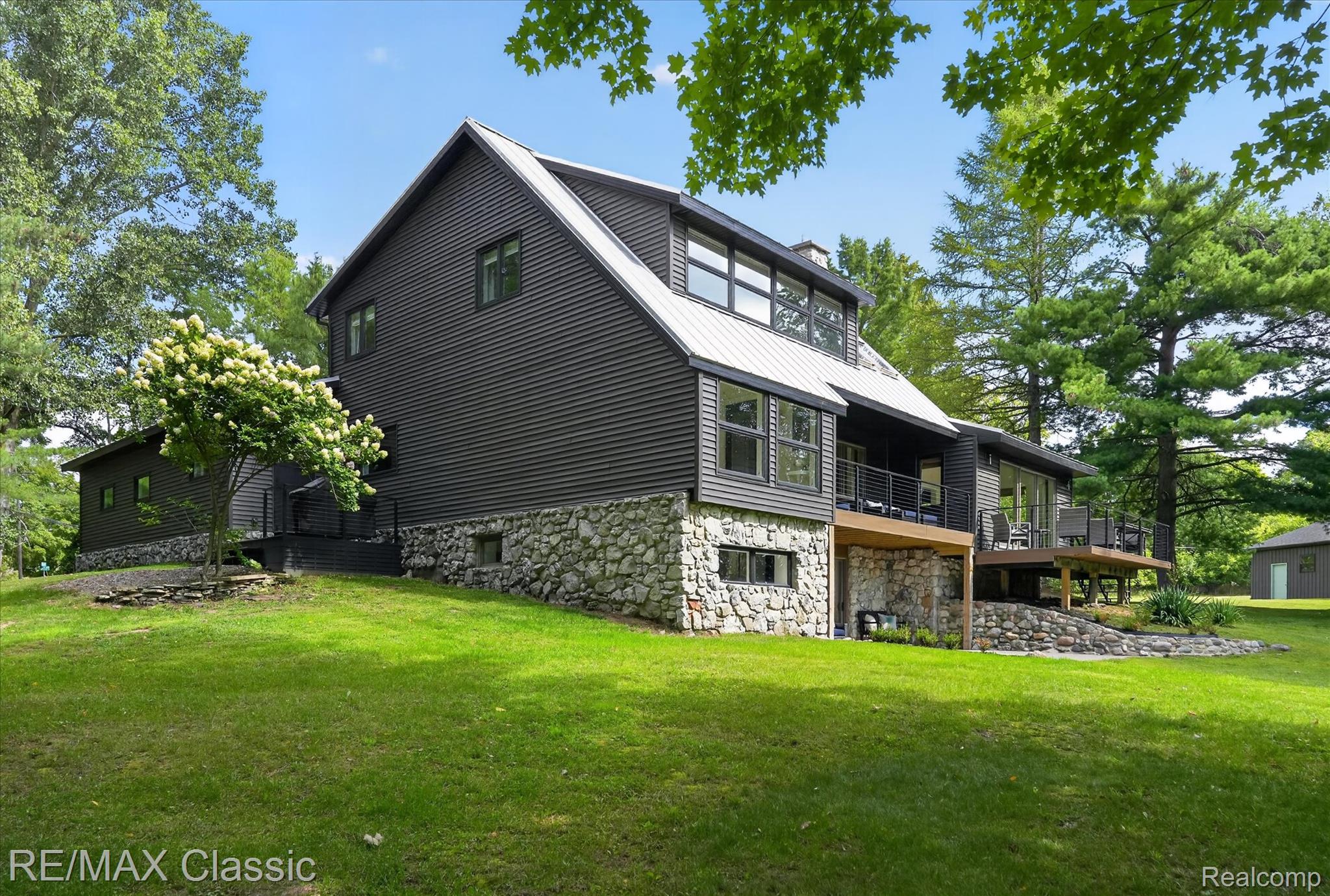 1030 Kurtz Road Property Photo 3