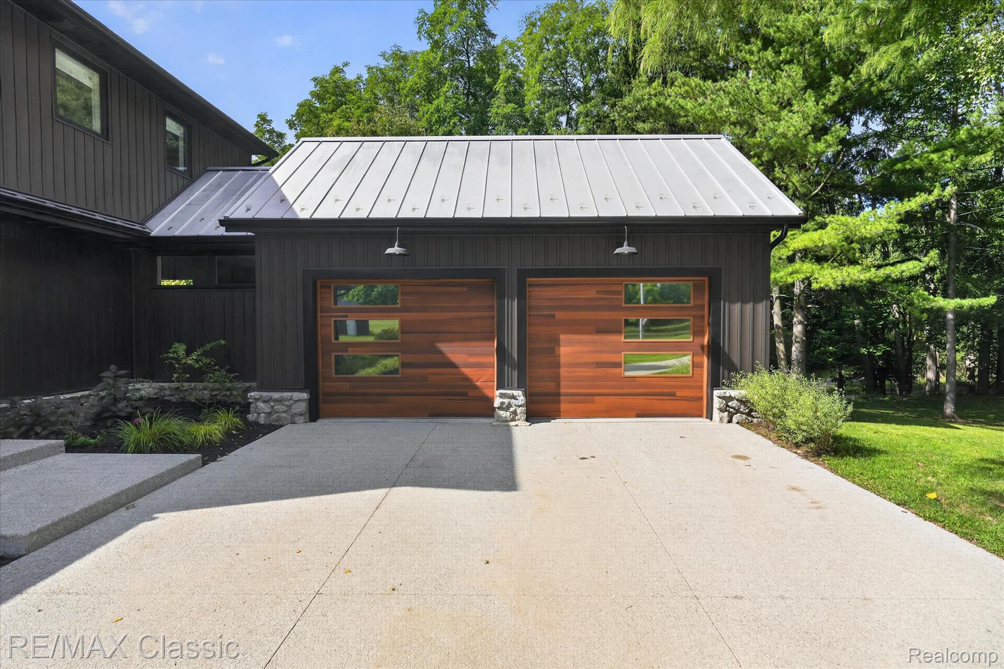 1030 Kurtz Road Property Photo 5