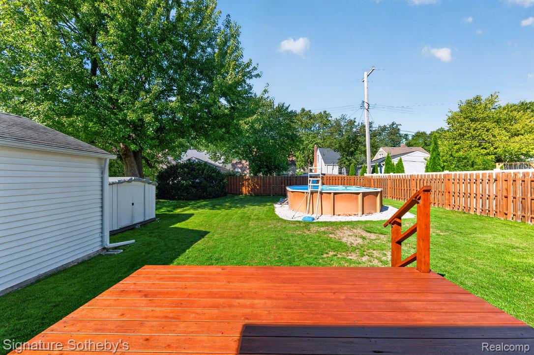 4139 Griffith Avenue Property Photo 3