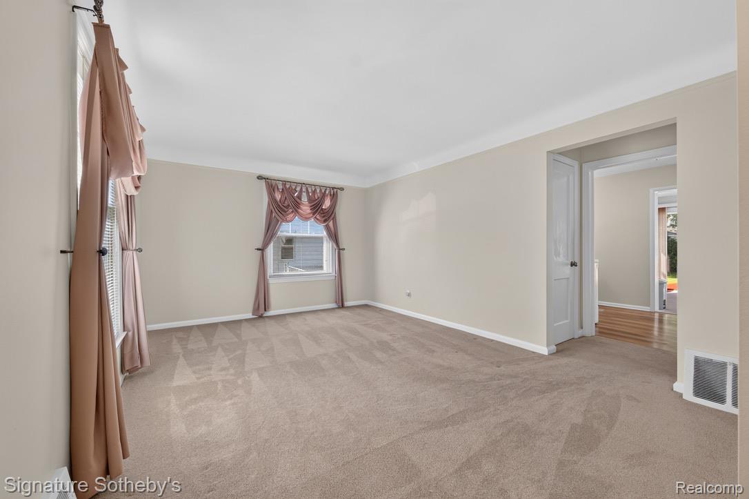 4139 Griffith Avenue Property Photo 10