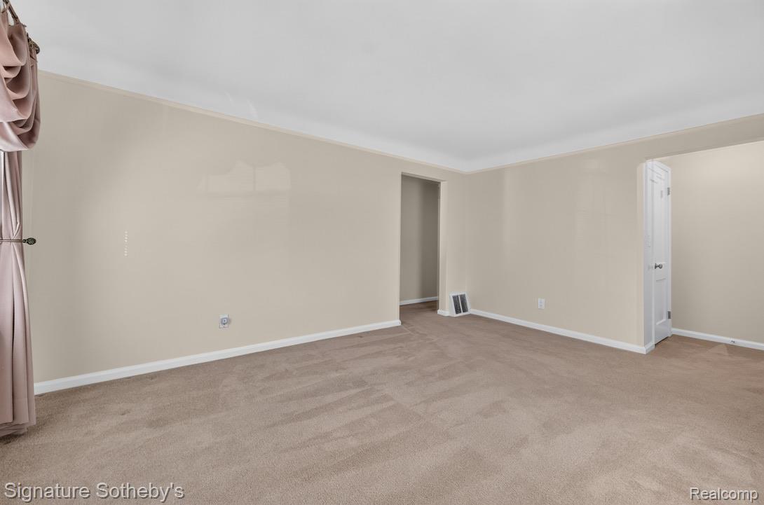 4139 Griffith Avenue Property Photo 12