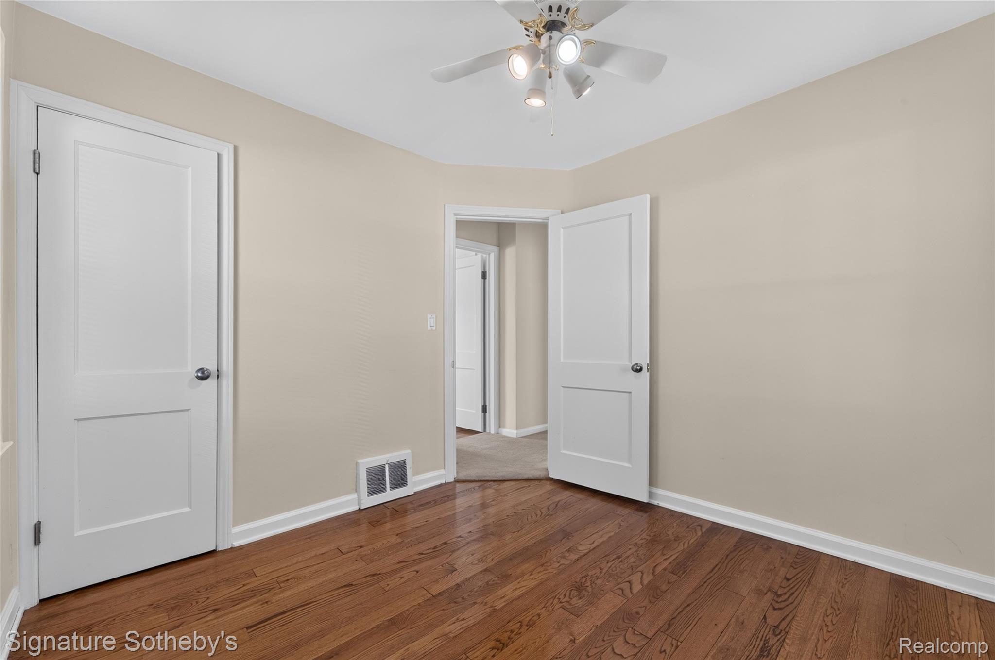 4139 Griffith Avenue Property Photo 22