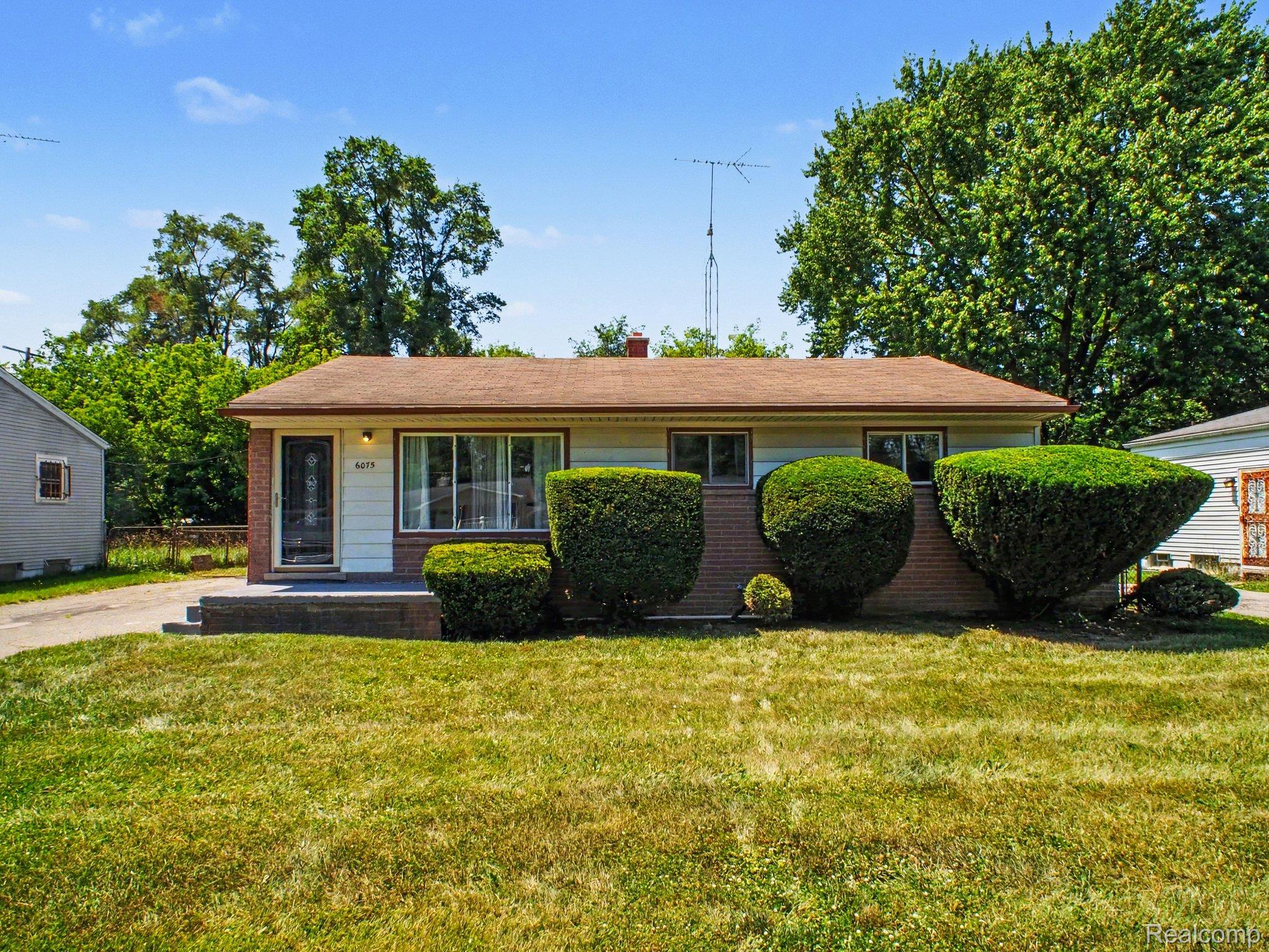 6075 Detroit Street Property Photo 1