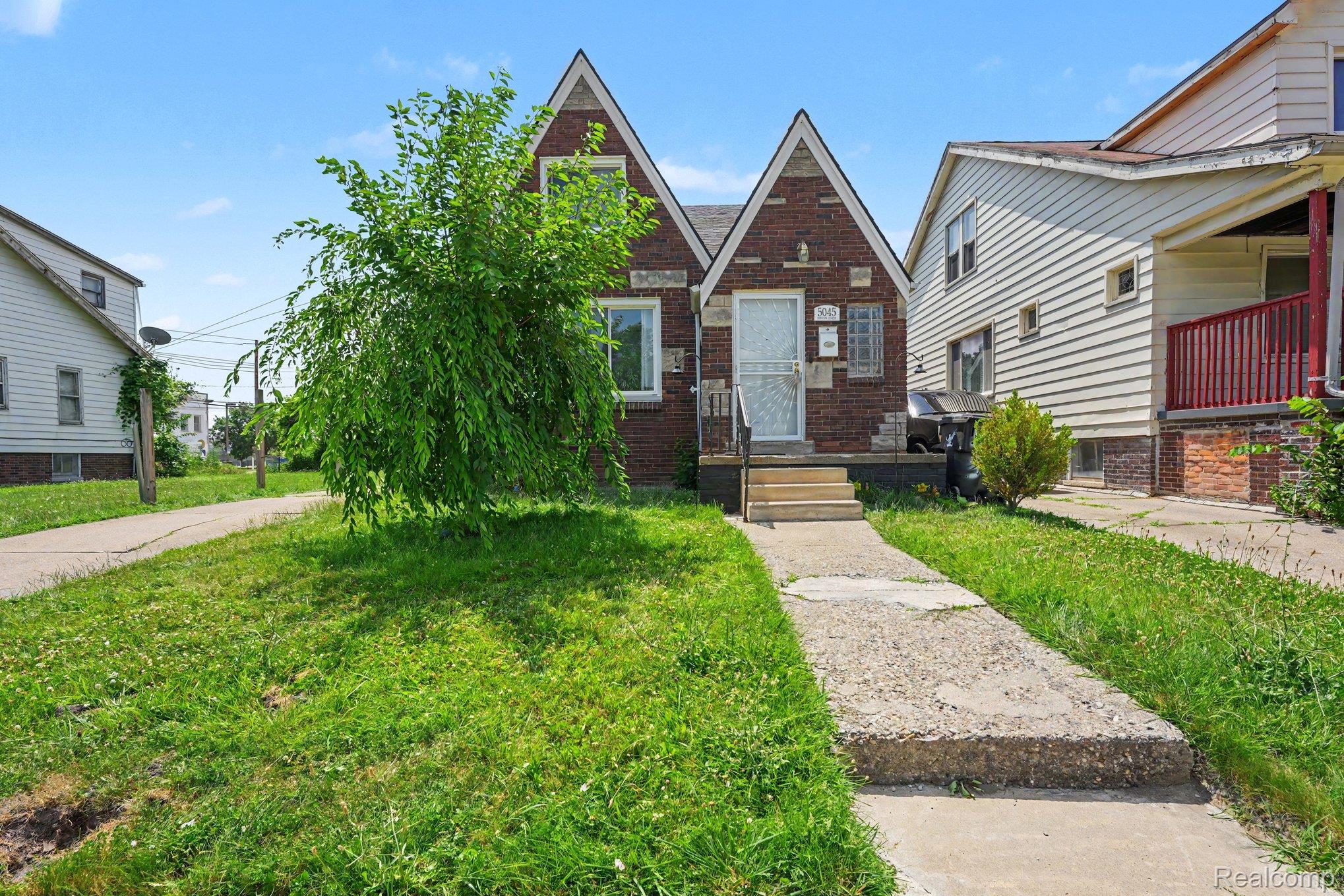 5045 Wayburn Street Property Photo 1