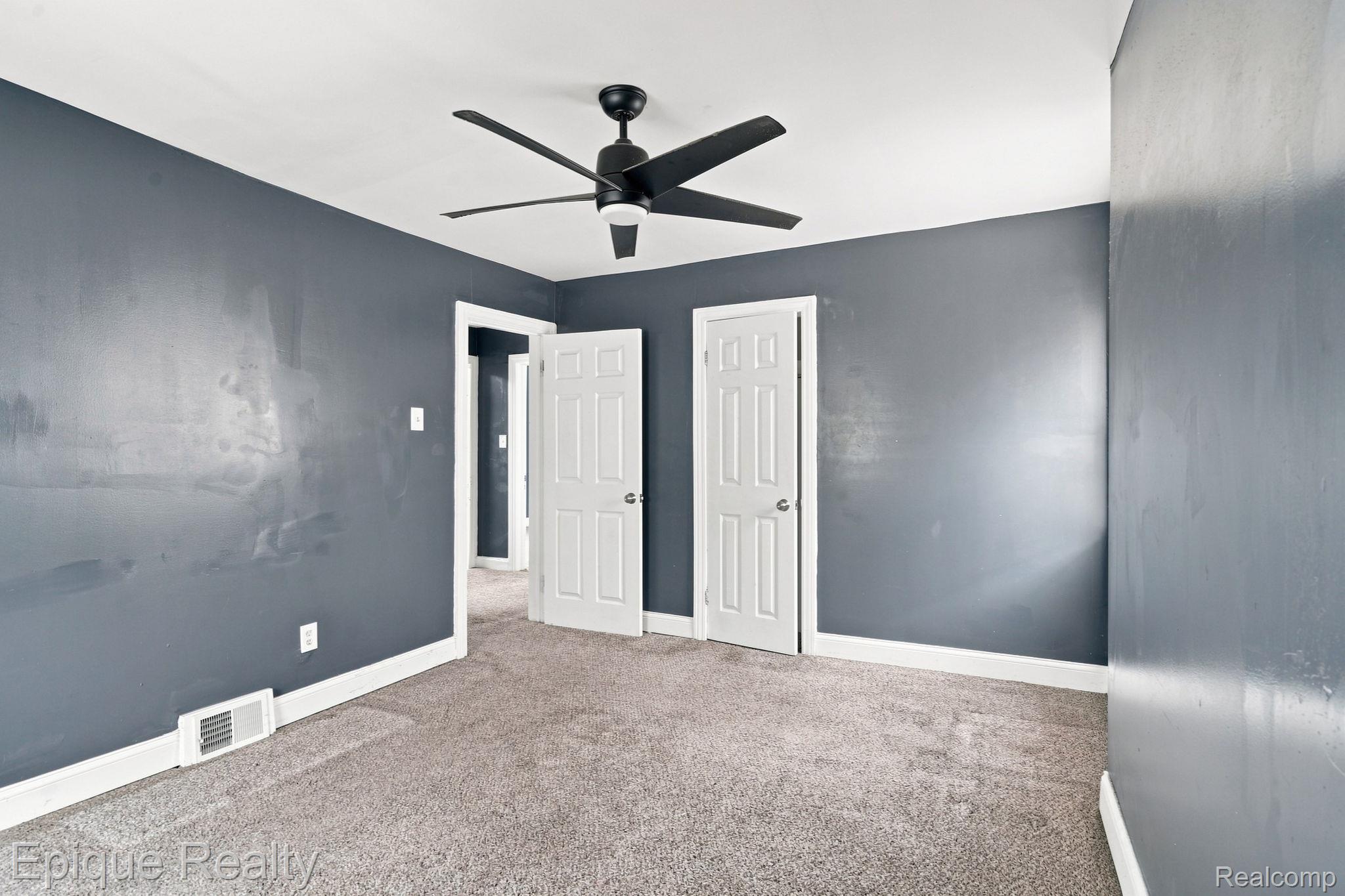 17377 Pennington Drive Property Photo 16