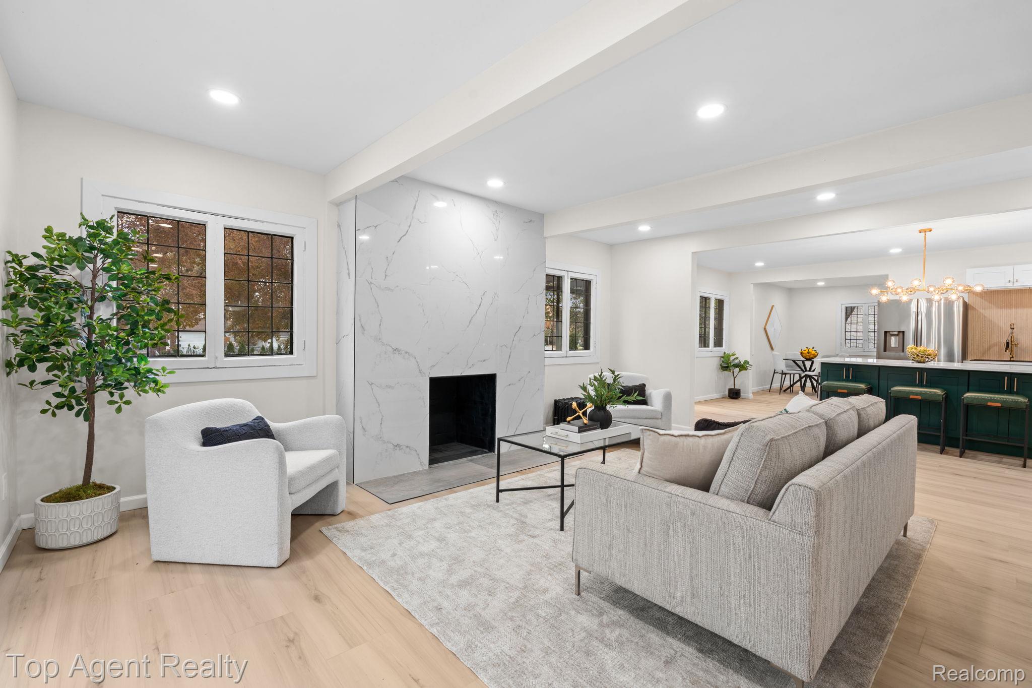784 Barrington Road Property Photo 17