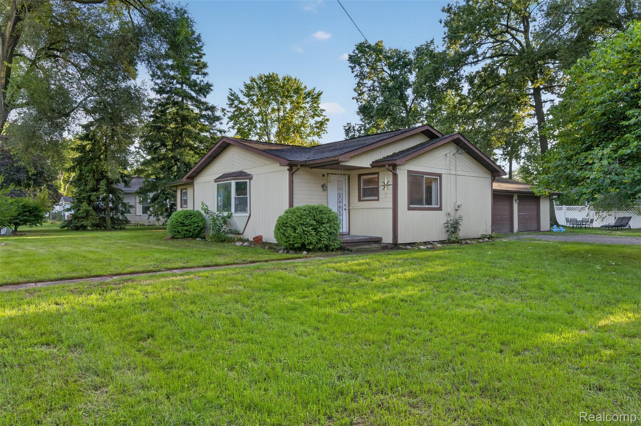 292 Alfred Street Property Photo 1