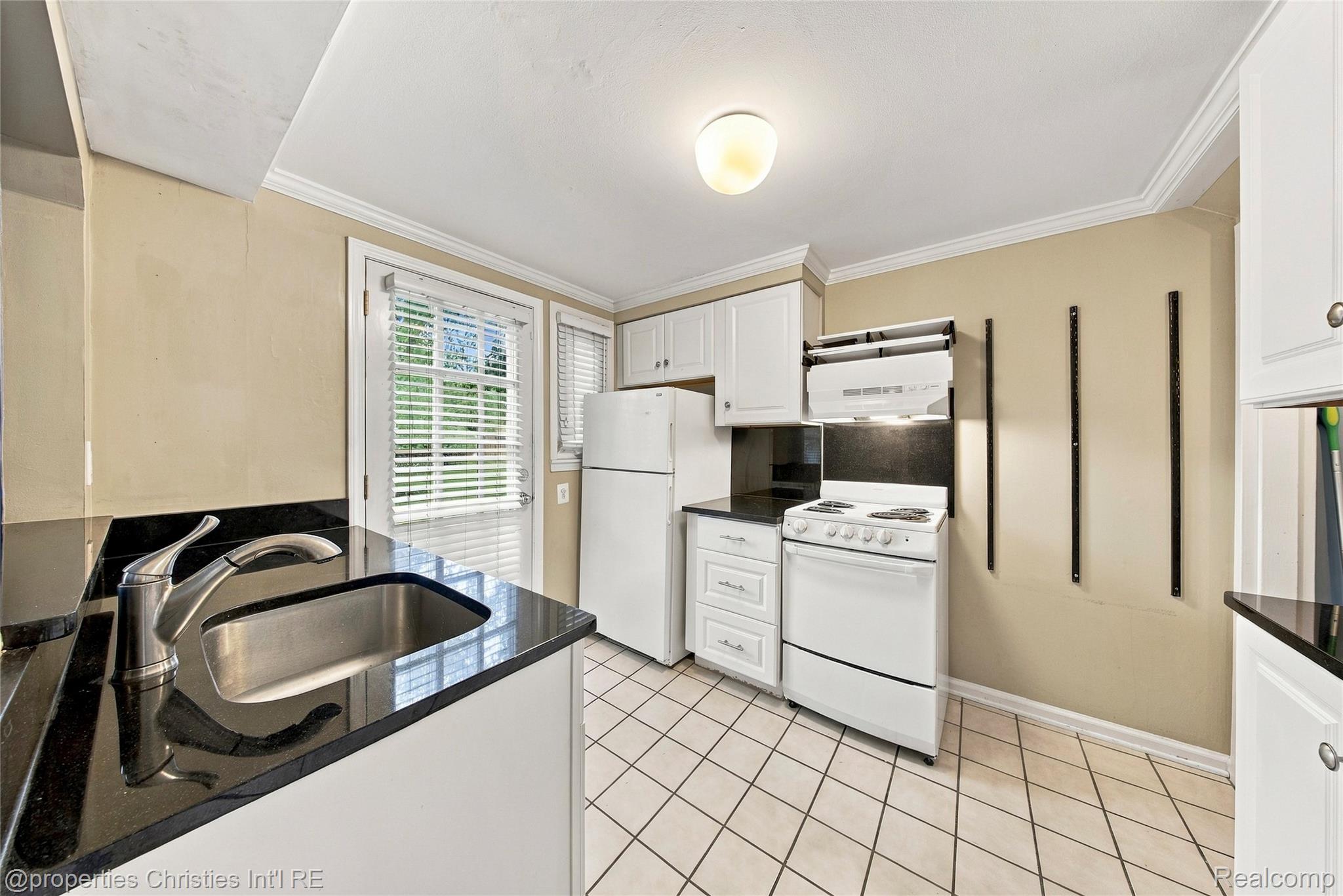 1642 Graefield Road 75 Property Photo 8