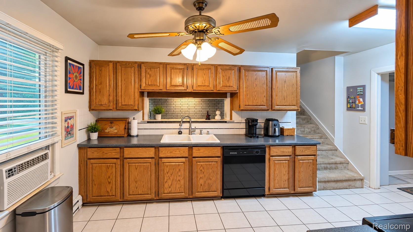 3262 Rockhaven Avenue Property Photo 4