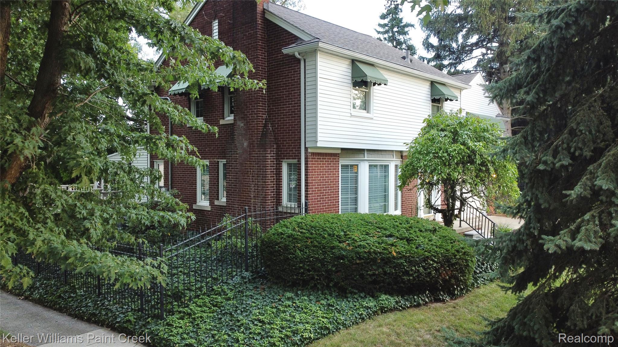 1405 Wellesley Drive Property Photo 4