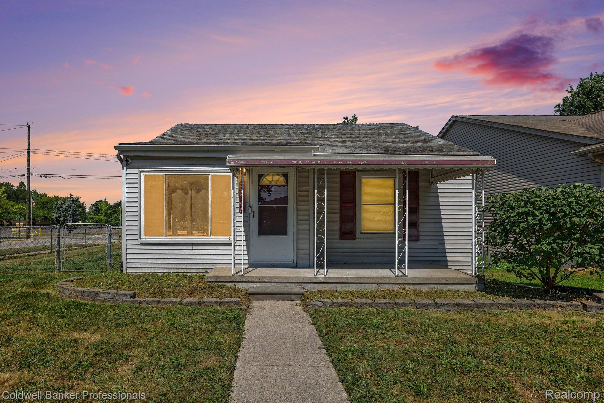 20409 Colman Street Property Photo 1