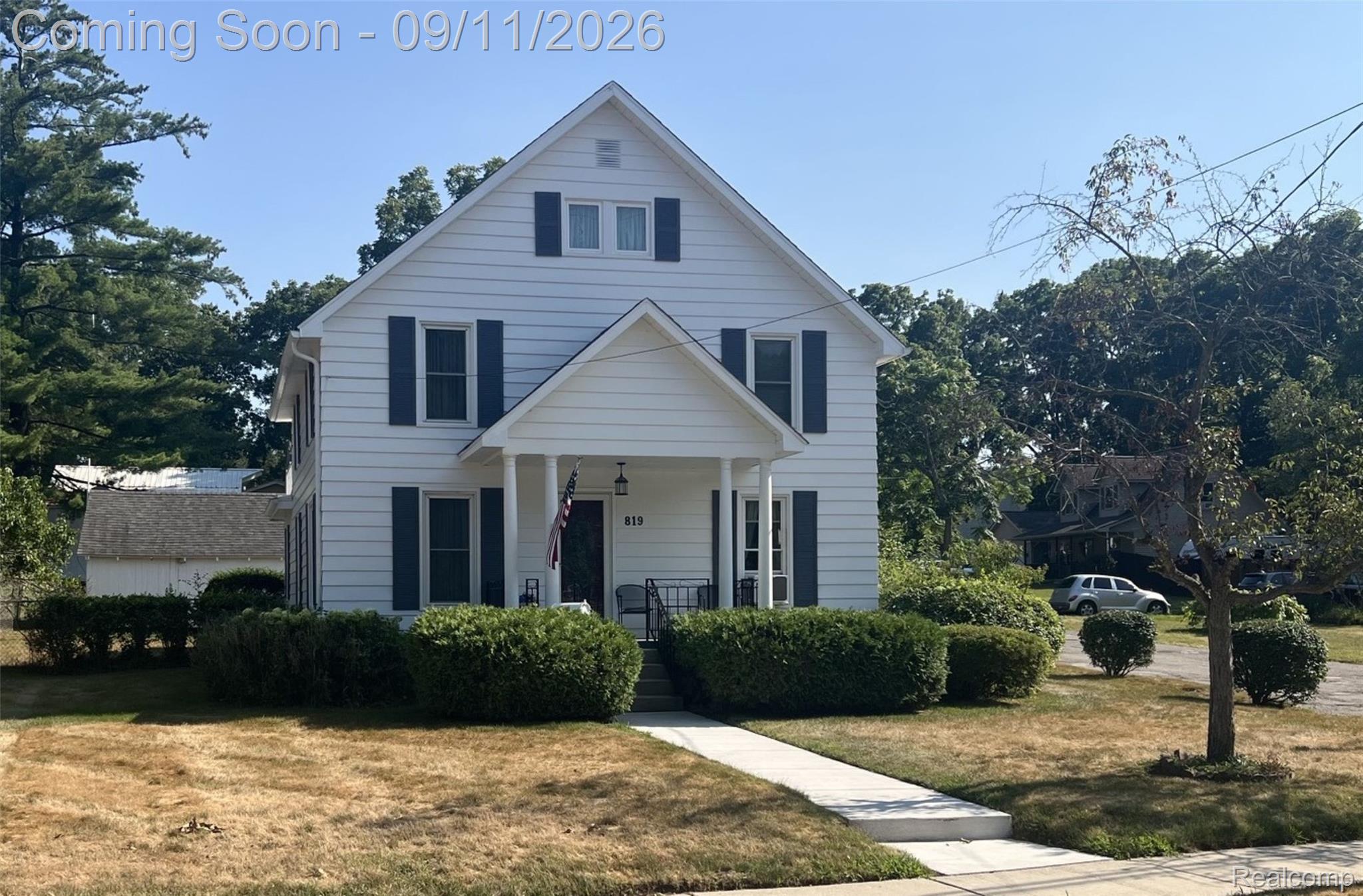 819 W Shiawassee Avenue Property Photo 1