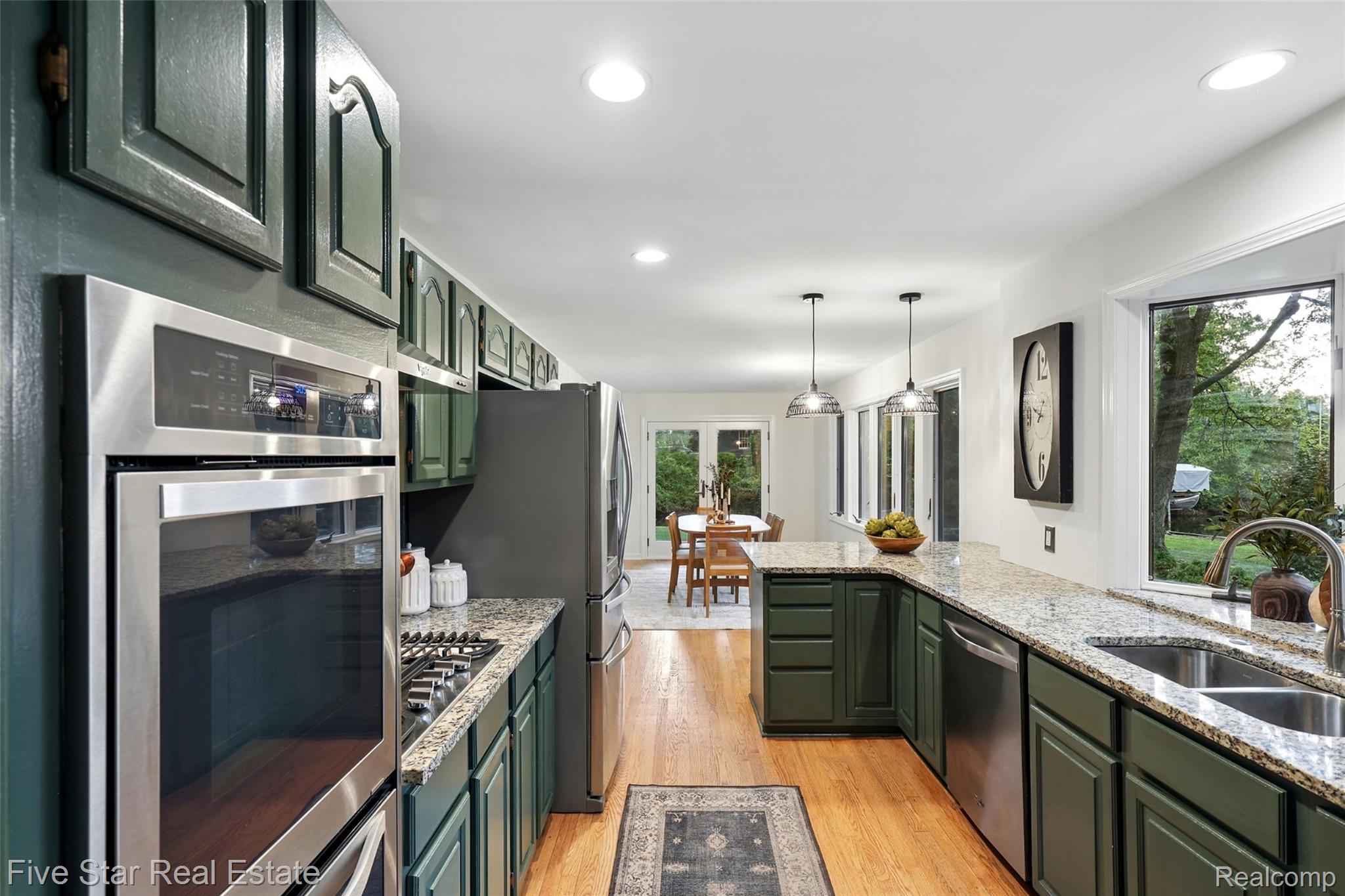 9045 Commerce Road Property Photo 19