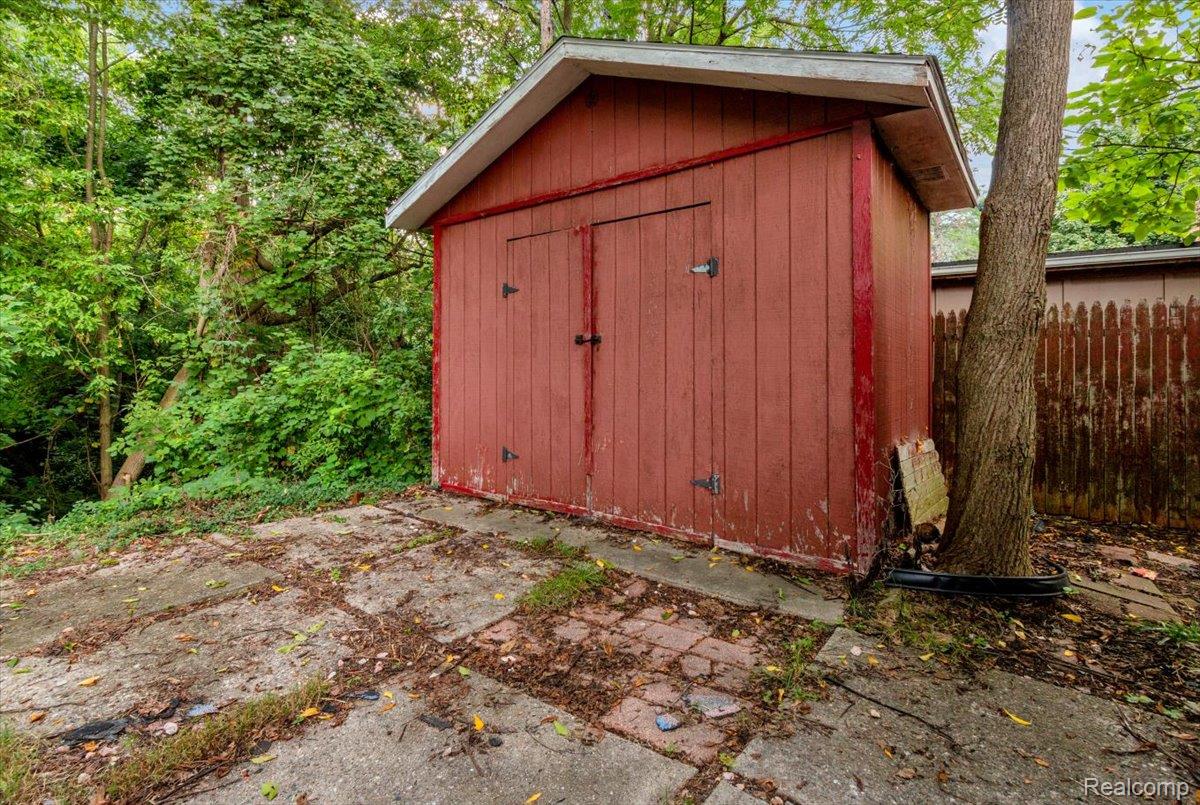 1819 Carmanbrook Parkway Property Photo 29