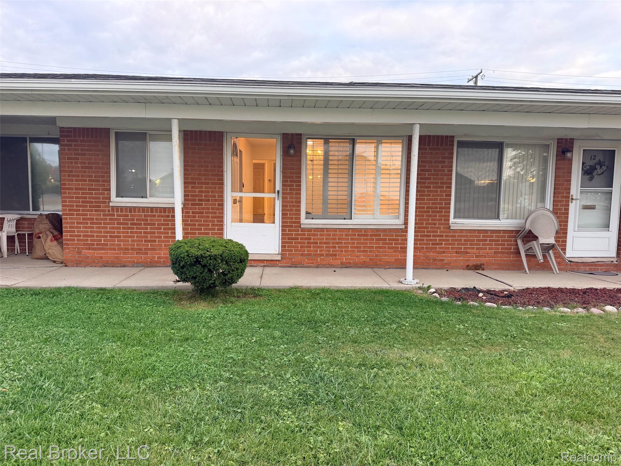 22444 Kelly Road 11 Property Photo 1