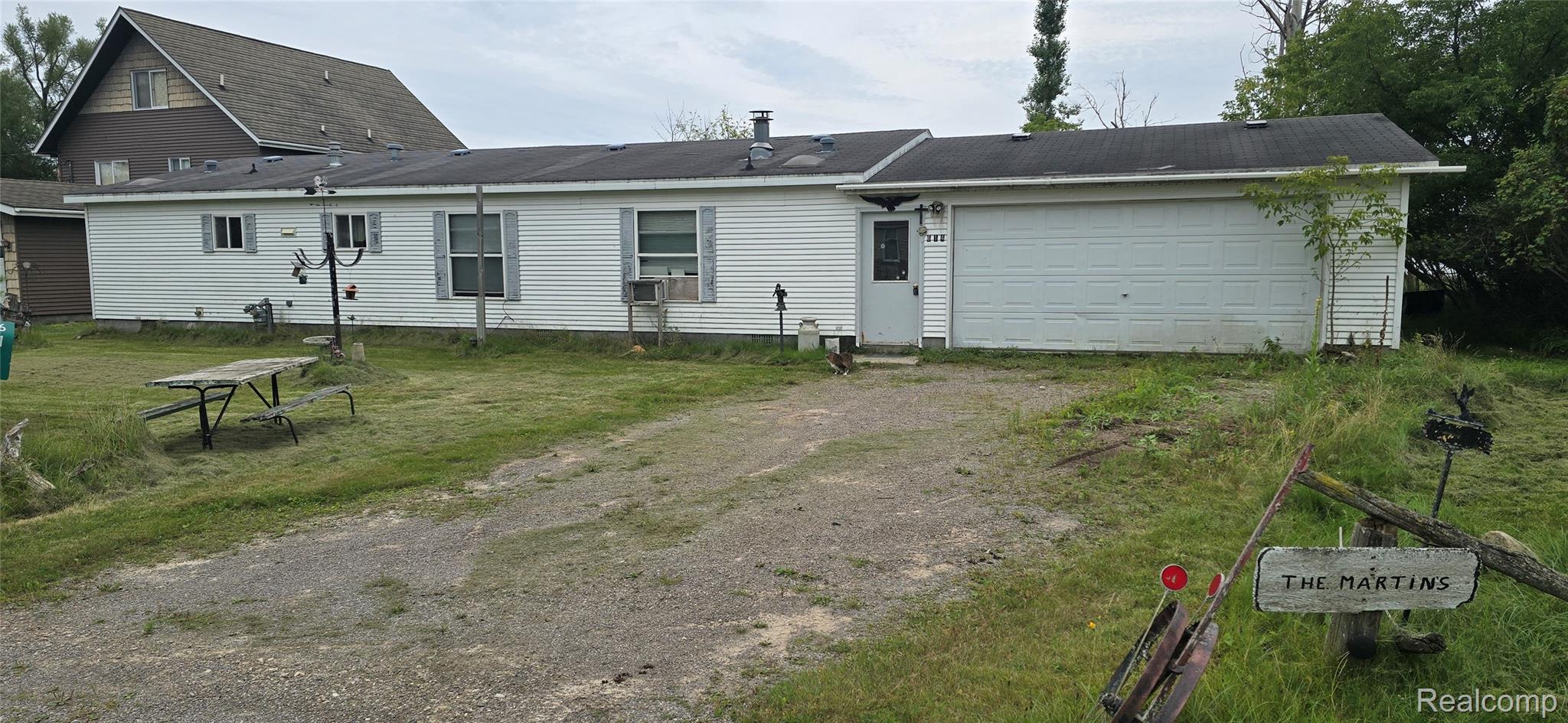 614 Thunder Bay Avenue Property Photo 1