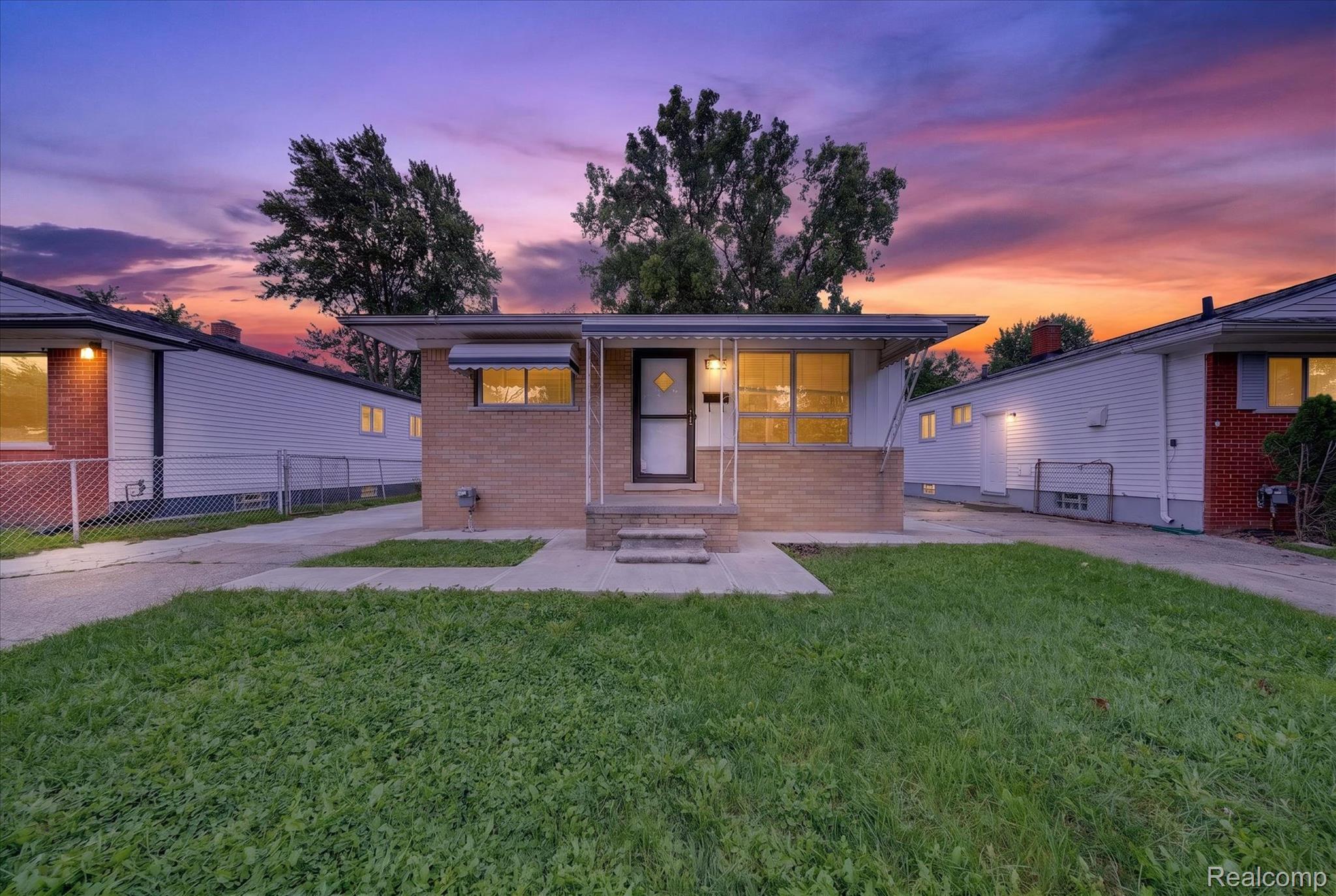 11268 Jewett Avenue Property Photo 1