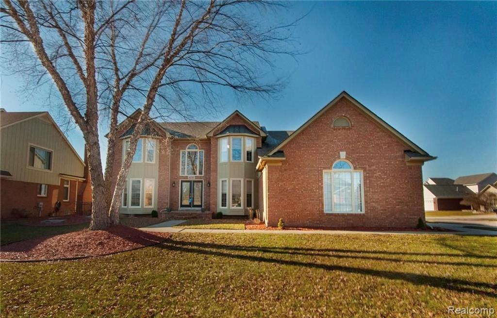 46793 Springwood Drive Property Photo 3