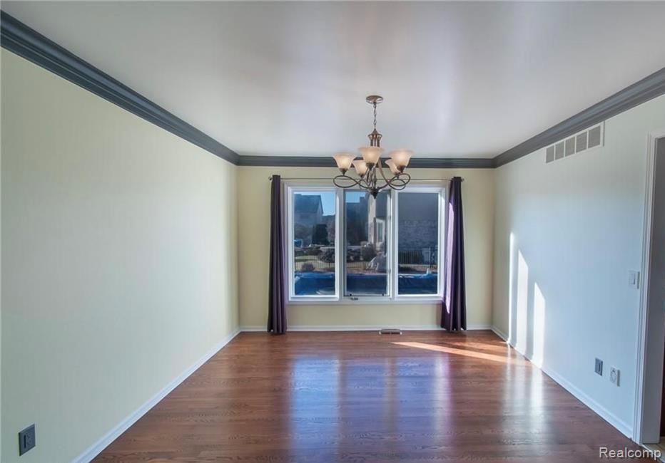 46793 Springwood Drive Property Photo 12