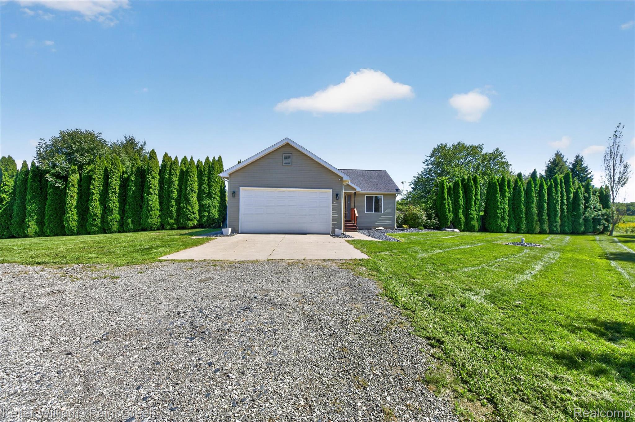 9045 Lemon Road Property Photo 1